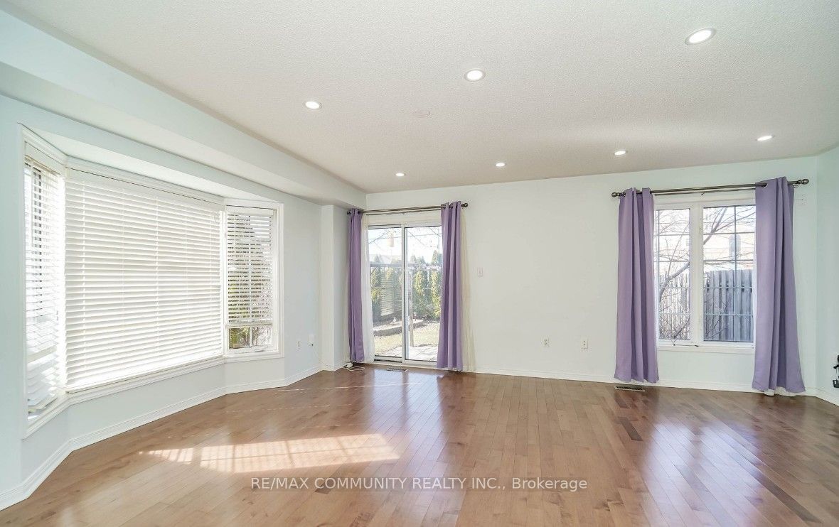 2 Oglevie Drive, Whitby 5