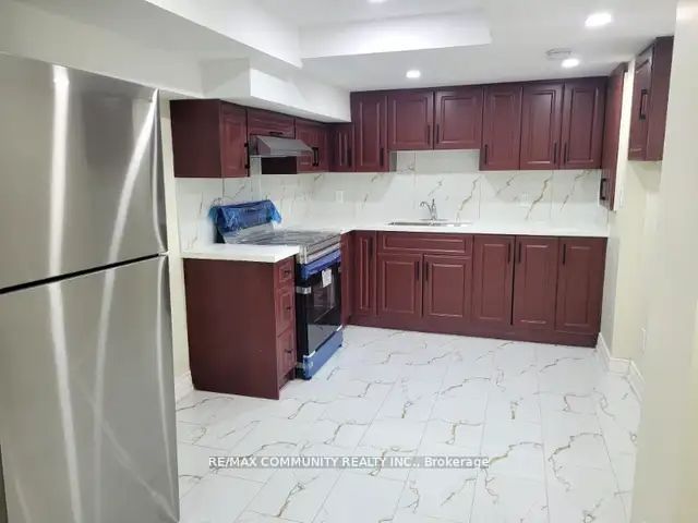 71 Middlecote Drive, Ajax 4