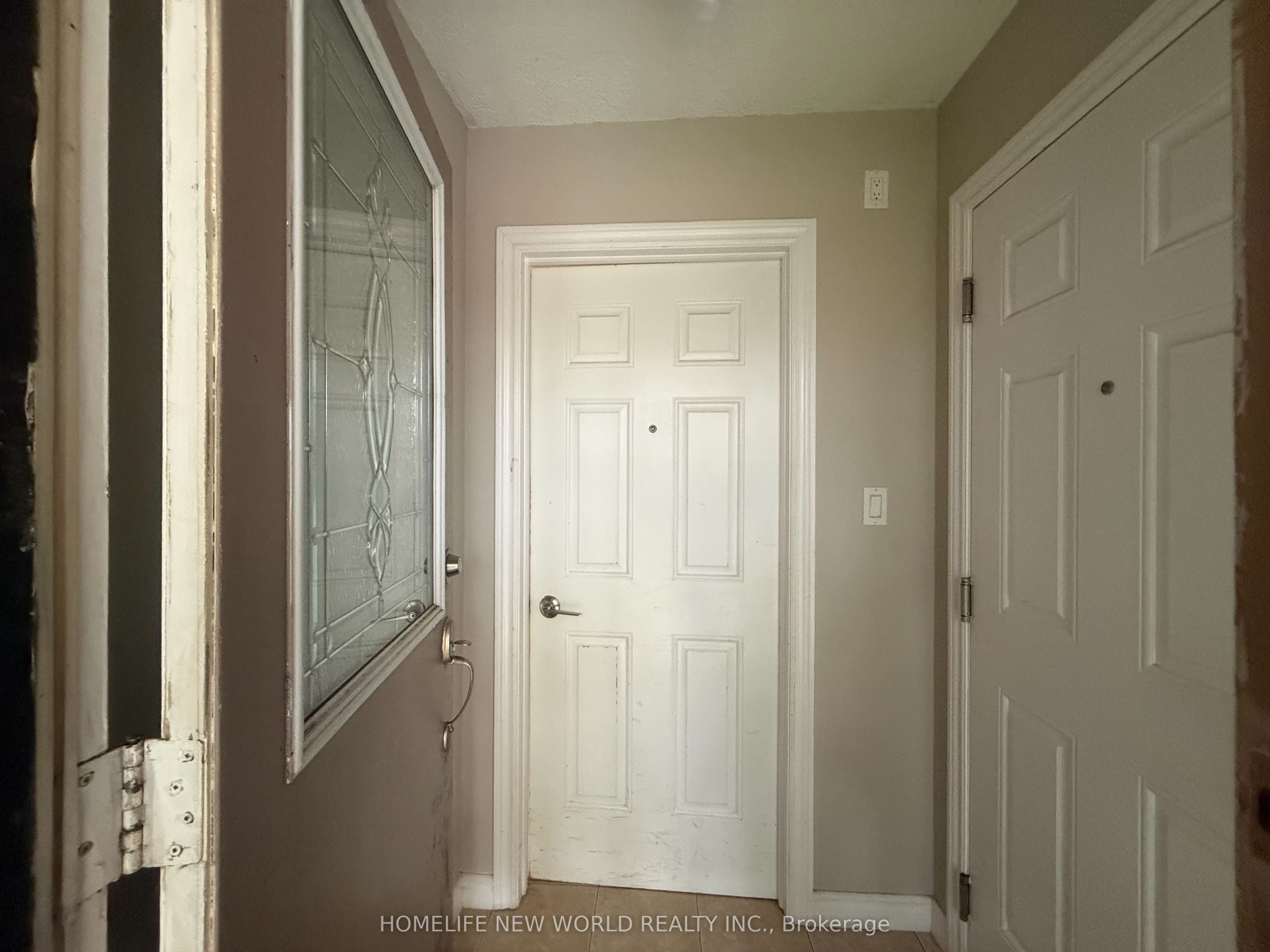 Unit Main, Lower - 12 Jacob Drive, Whitby 3