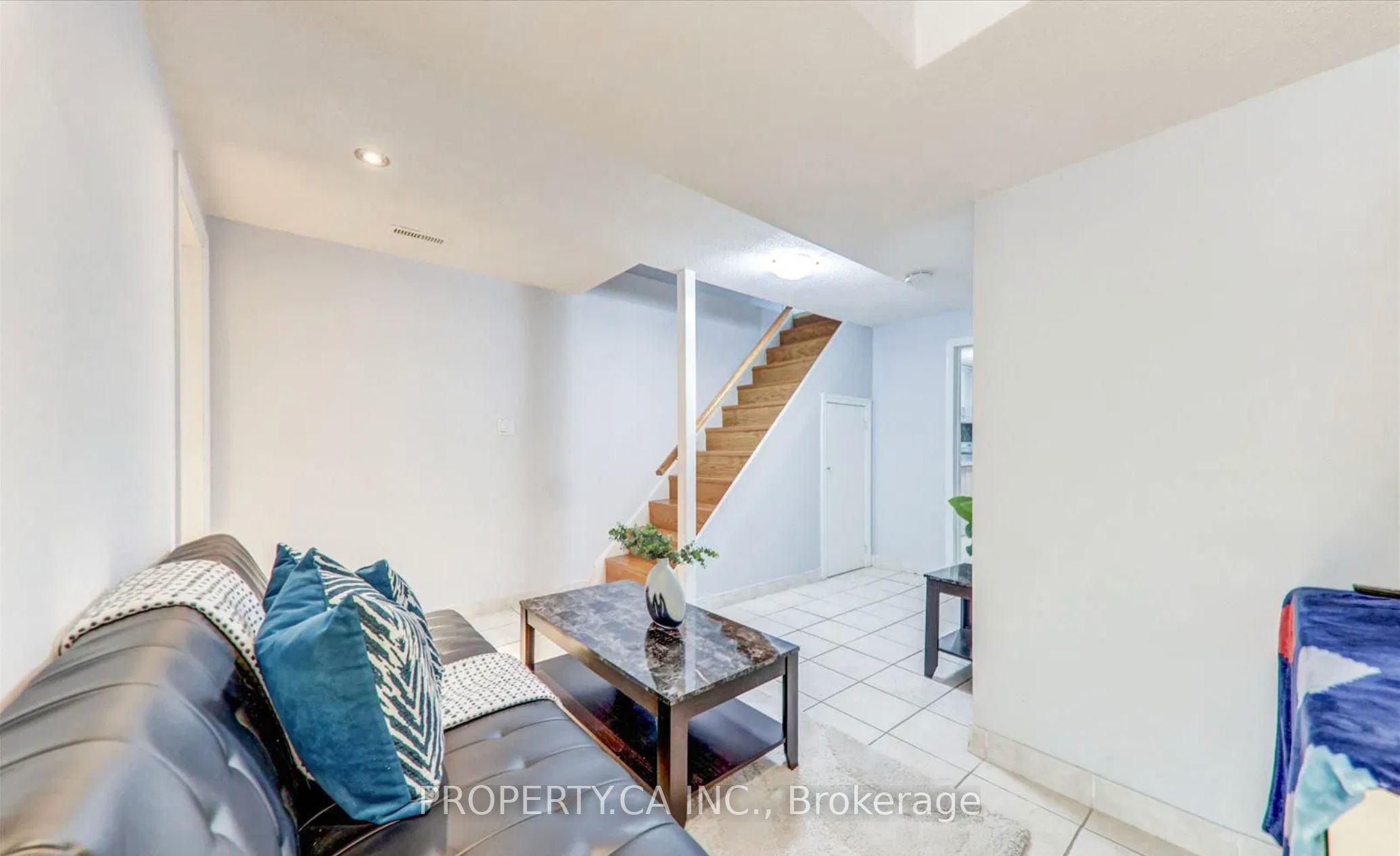 Unit Basement - 78 Pennyhill Drive, Scarborough 2