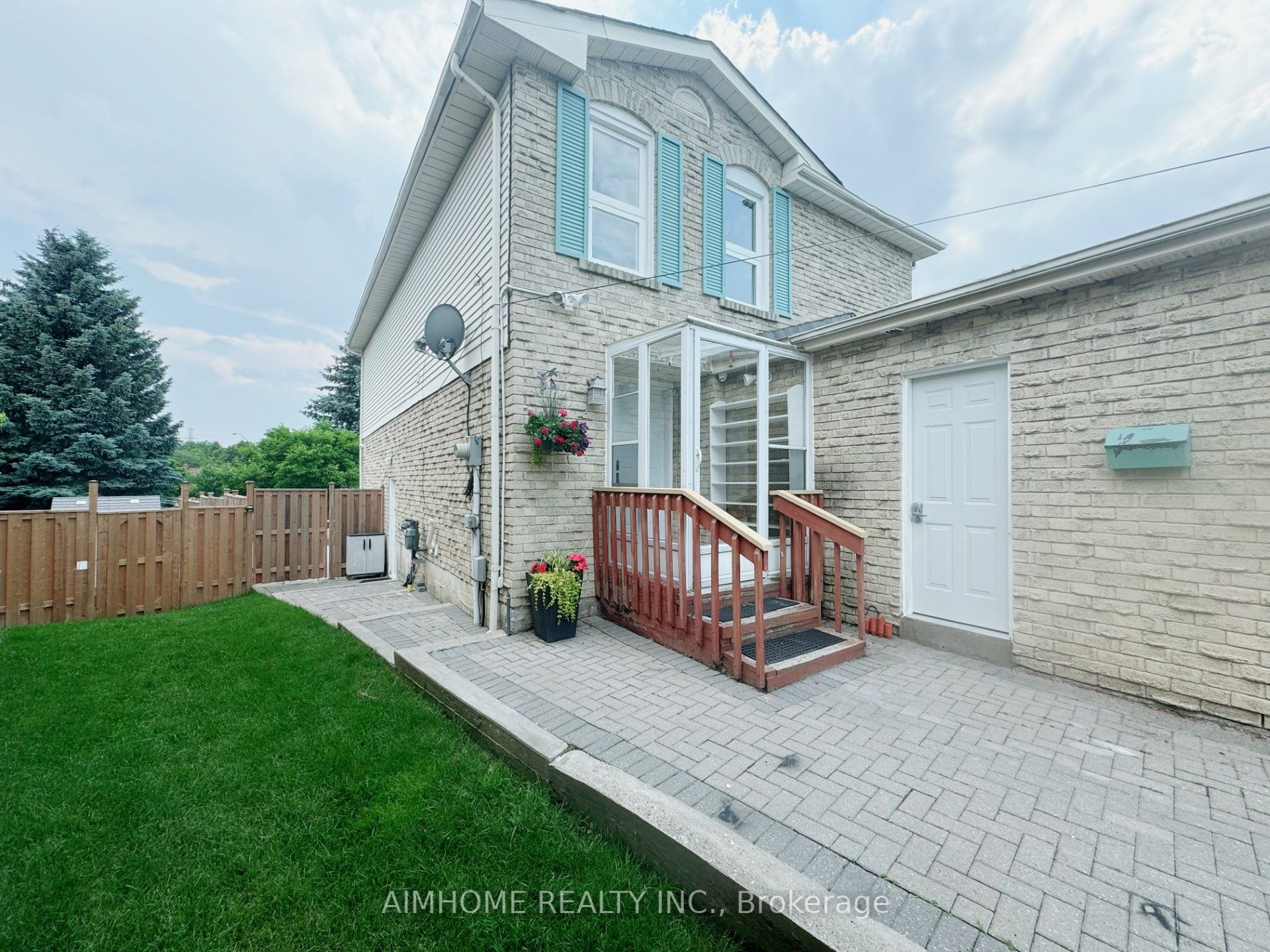 42 Seagrave Cres, Scarborough, Ontario M1W3H7 Sold History HouseSigma