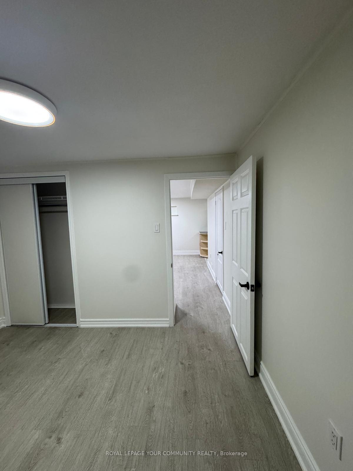 44 Royal Orchard Boulevard, Markham 4