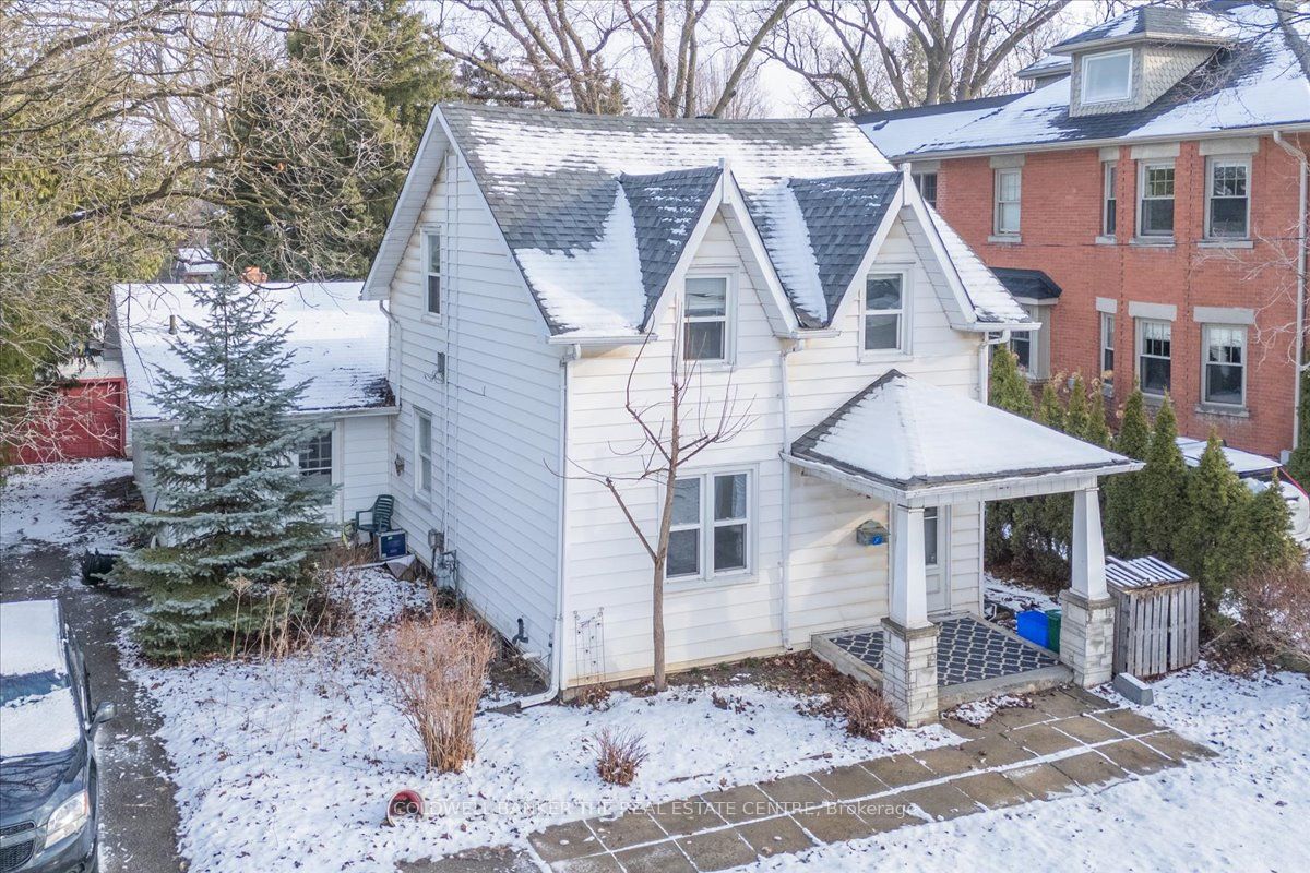 24 Maple Street, Aurora 2