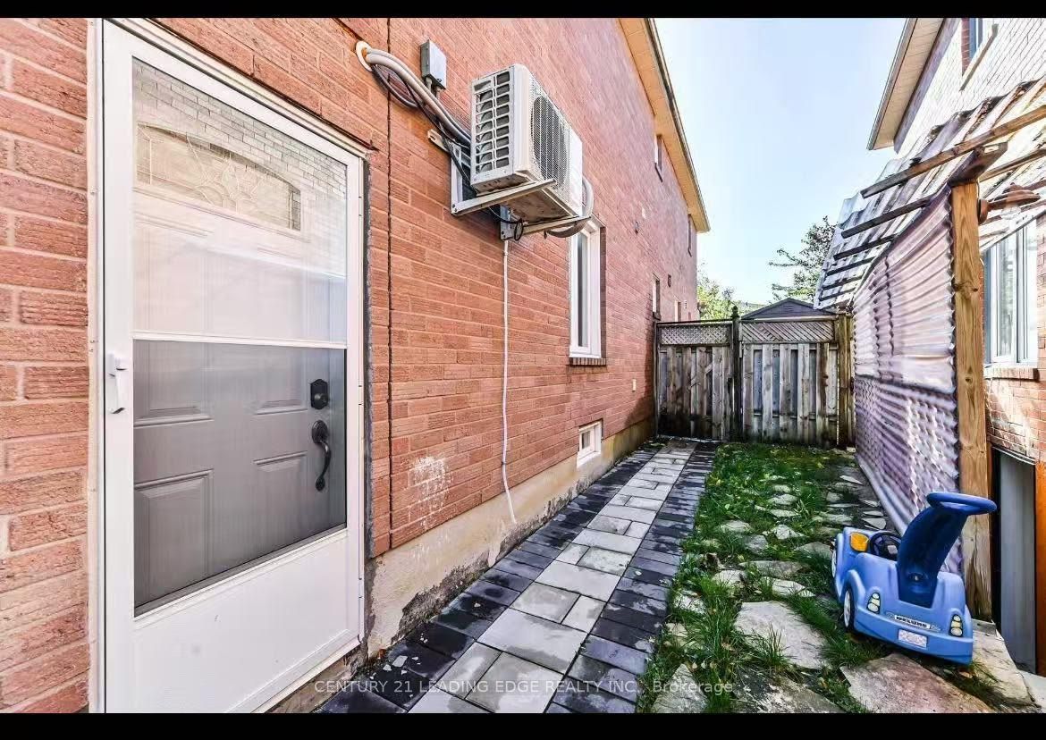 Unit Bsmt - 129 Bernard Avenue, Richmond Hill 2