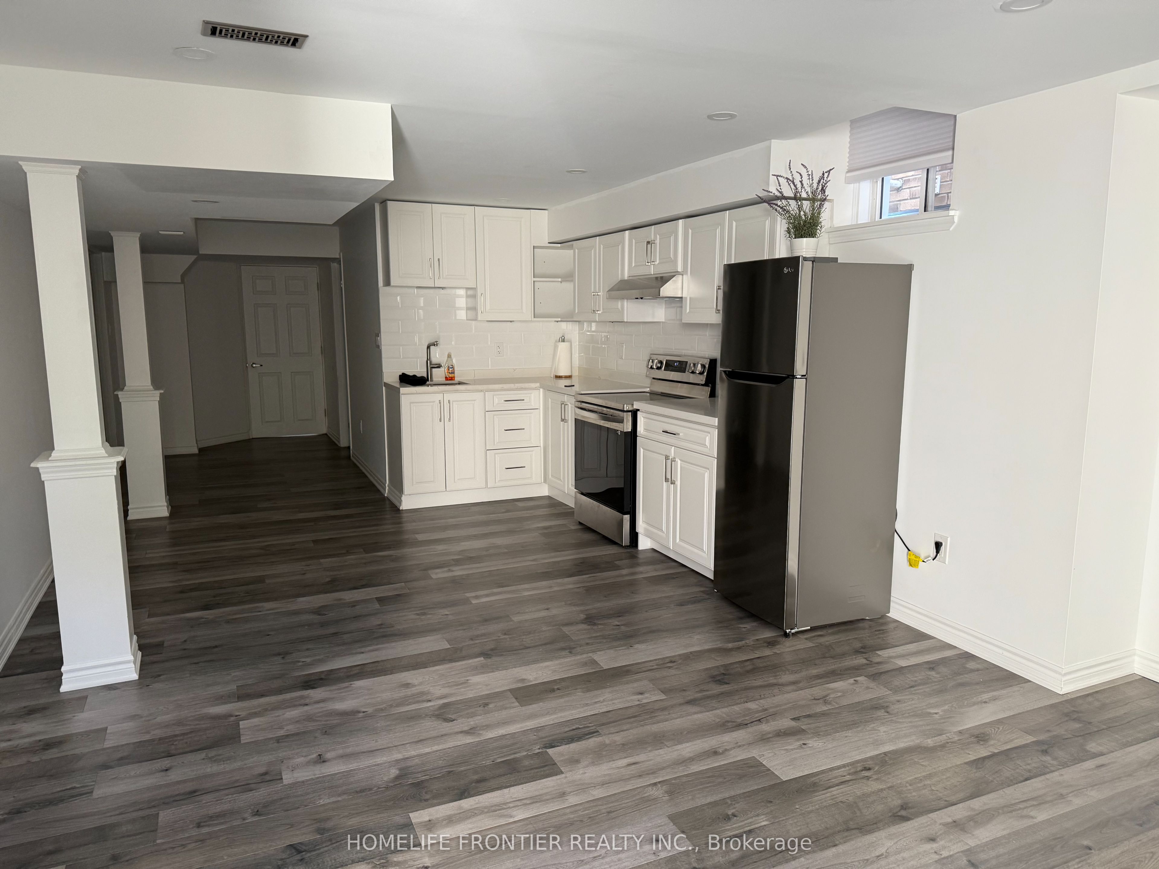 Unit BASEMENT - 586 Sweetwater Crescent, Newmarket 2