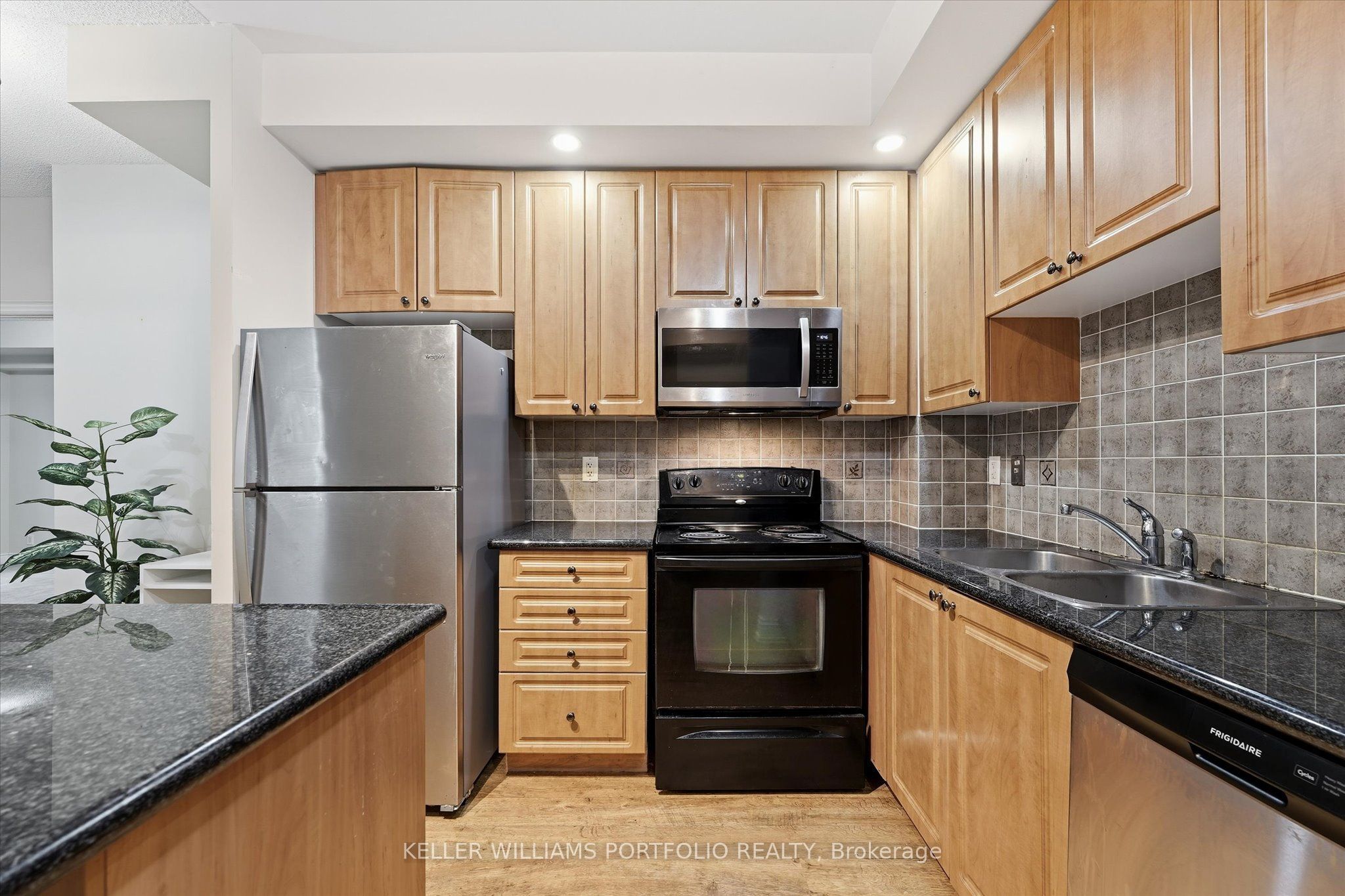 Unit 133 - 33 Cox Boulevard, Markham 5