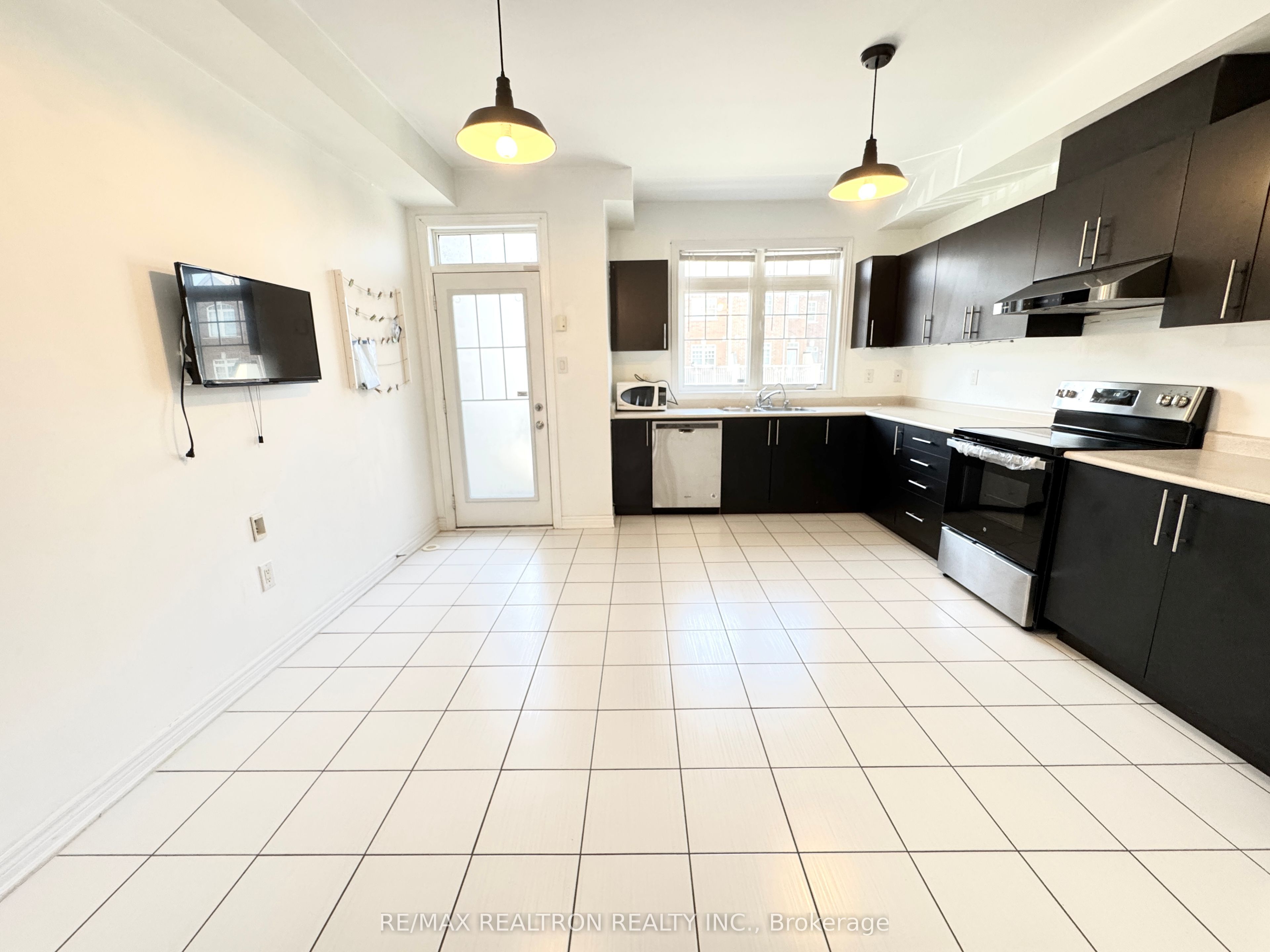316 Delray Drive, Markham 4