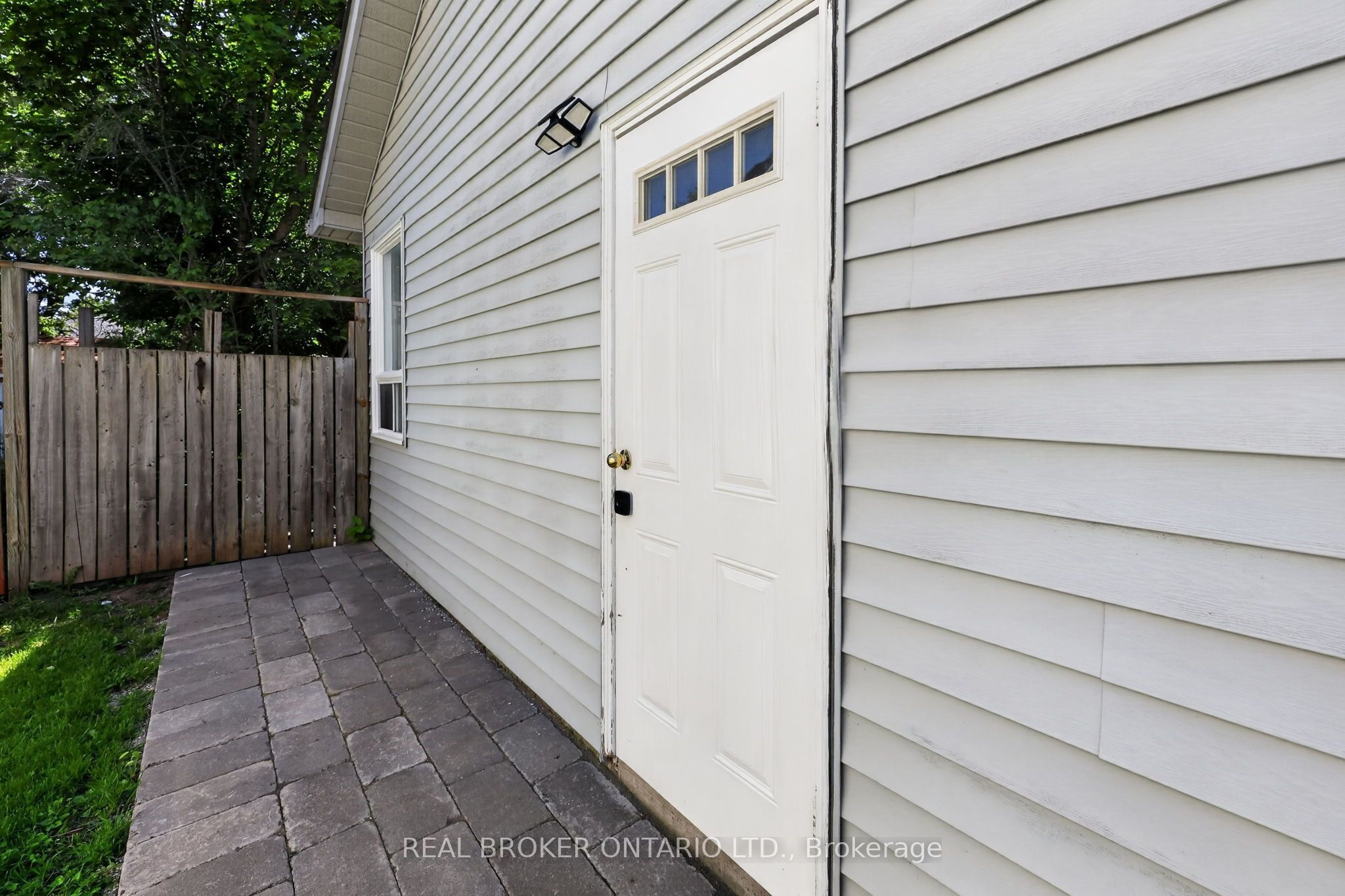 Unit Basement - 1895 Applewood Avenue, Innisfil 2