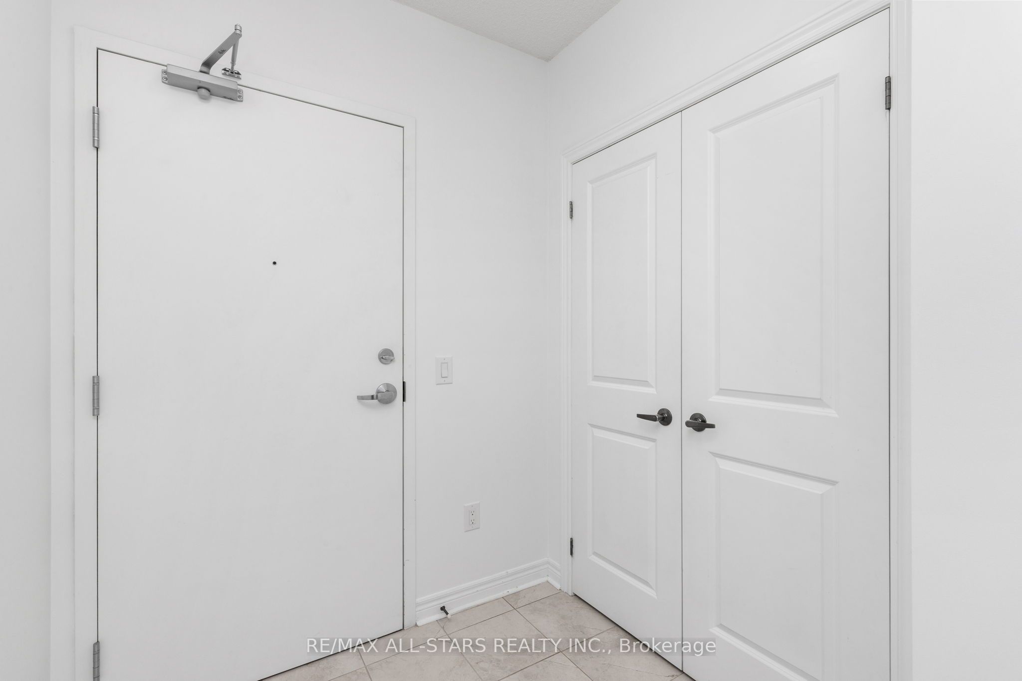 Unit 410 - 39 New Delhi Drive, Markham 3