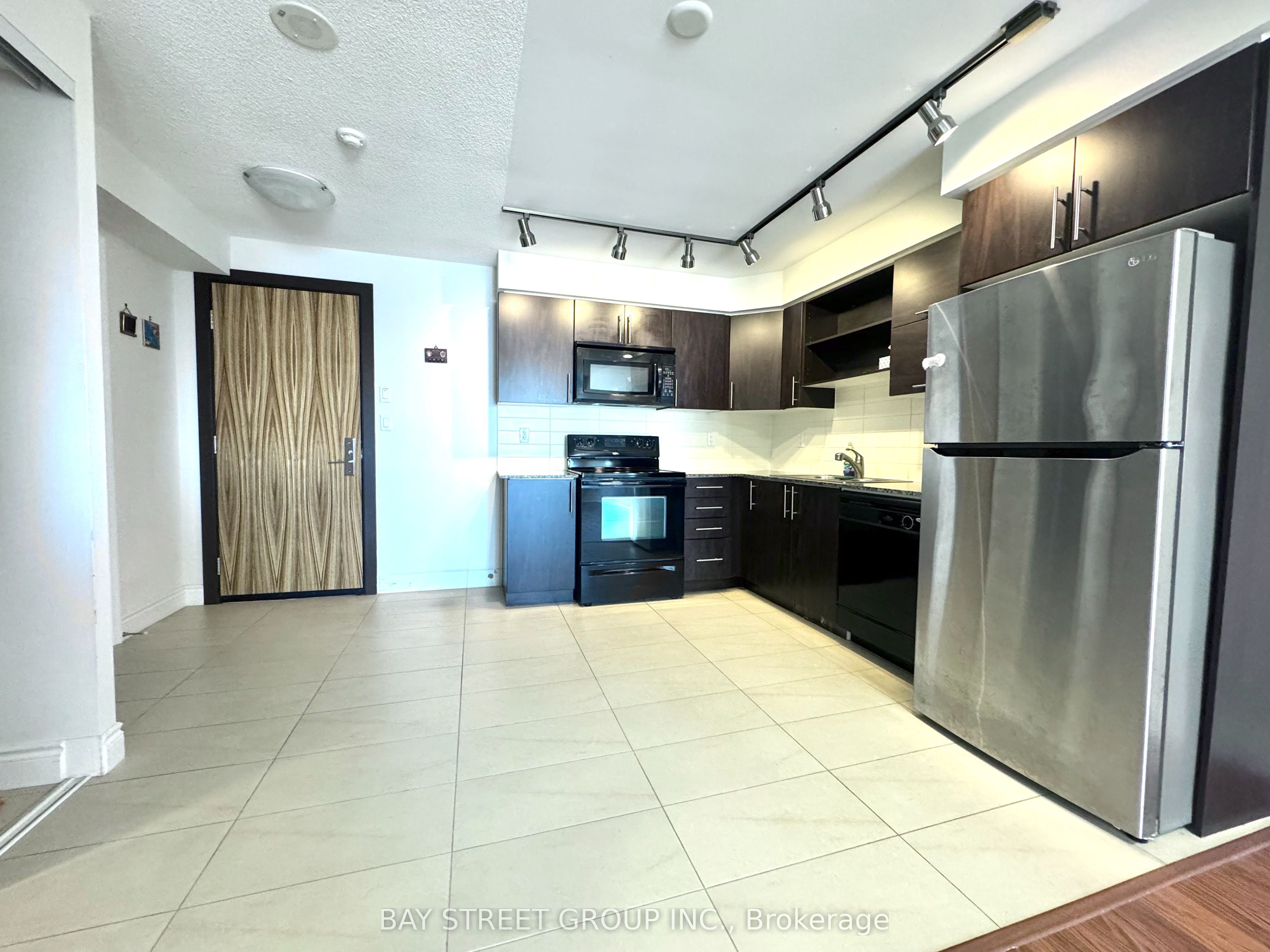Unit 908 - 60 South Town Centre Boulevard, Markham 3