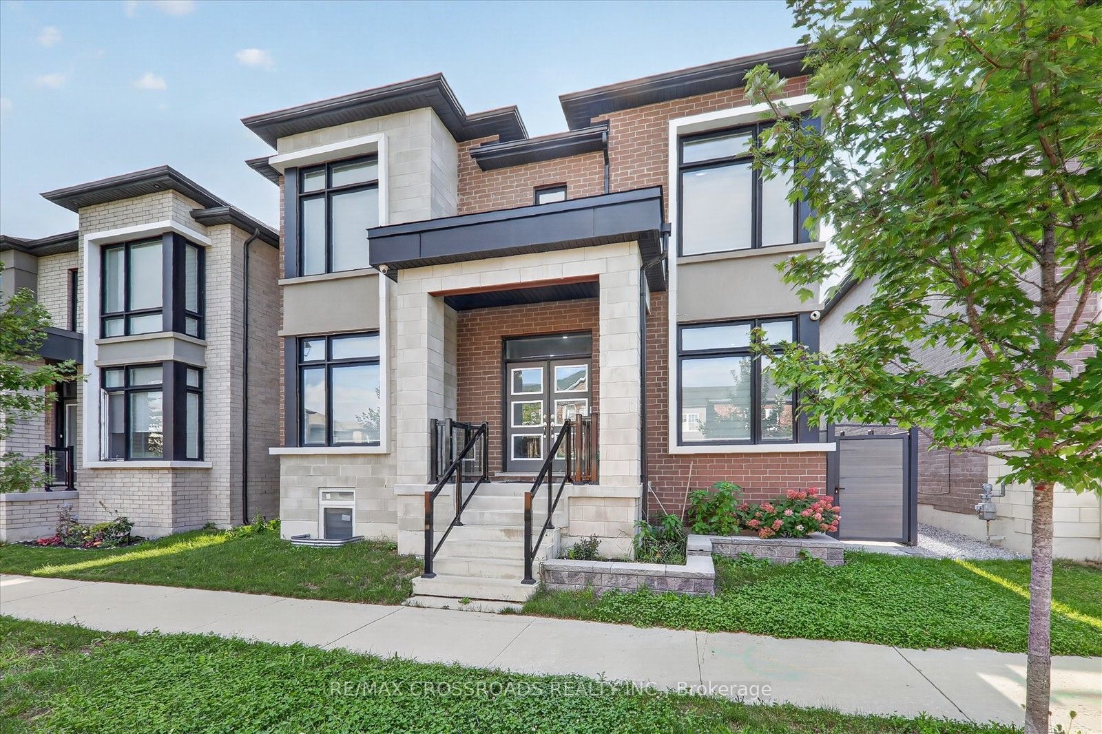 Unit Main and 2nd foloor - 202 Webb Street, Markham 3