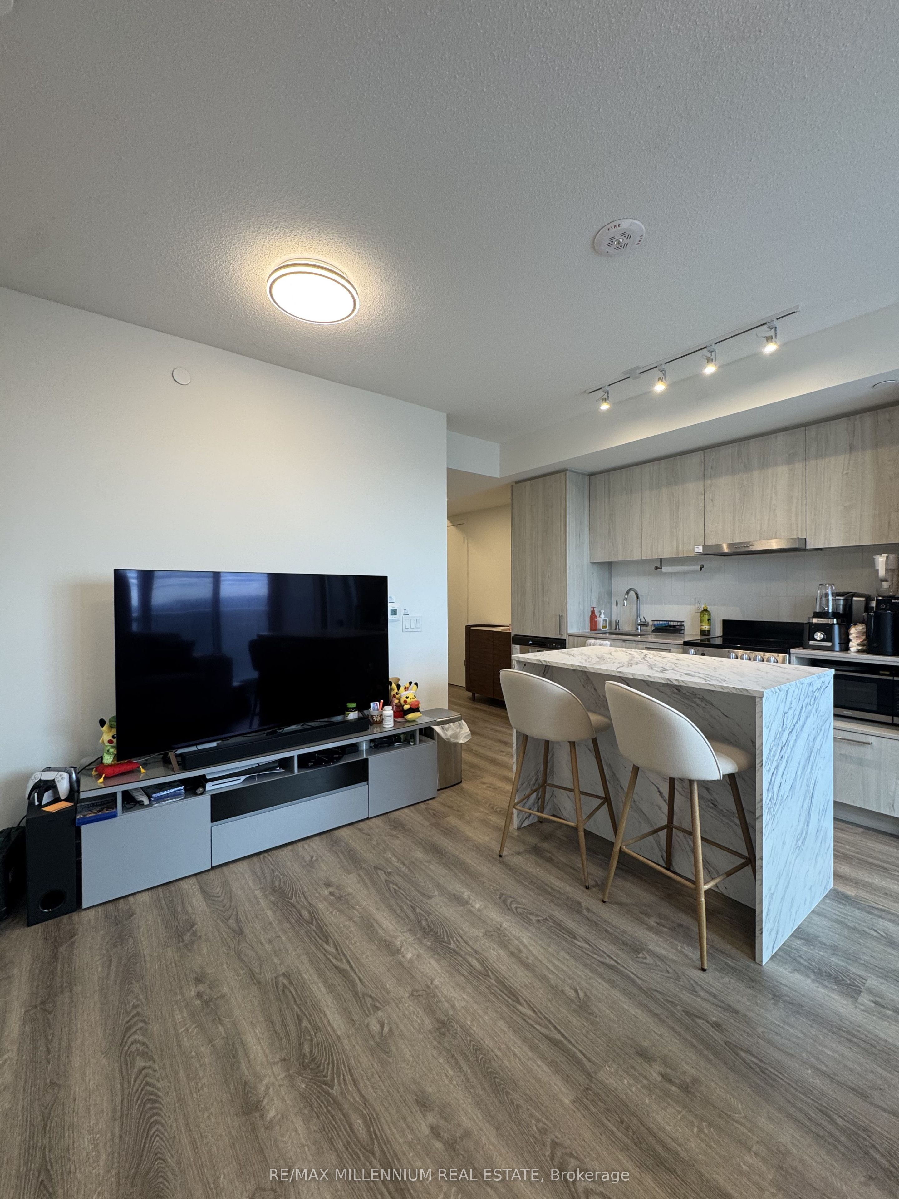 Unit 3011 - 195 Commerce Street, Vaughan 5