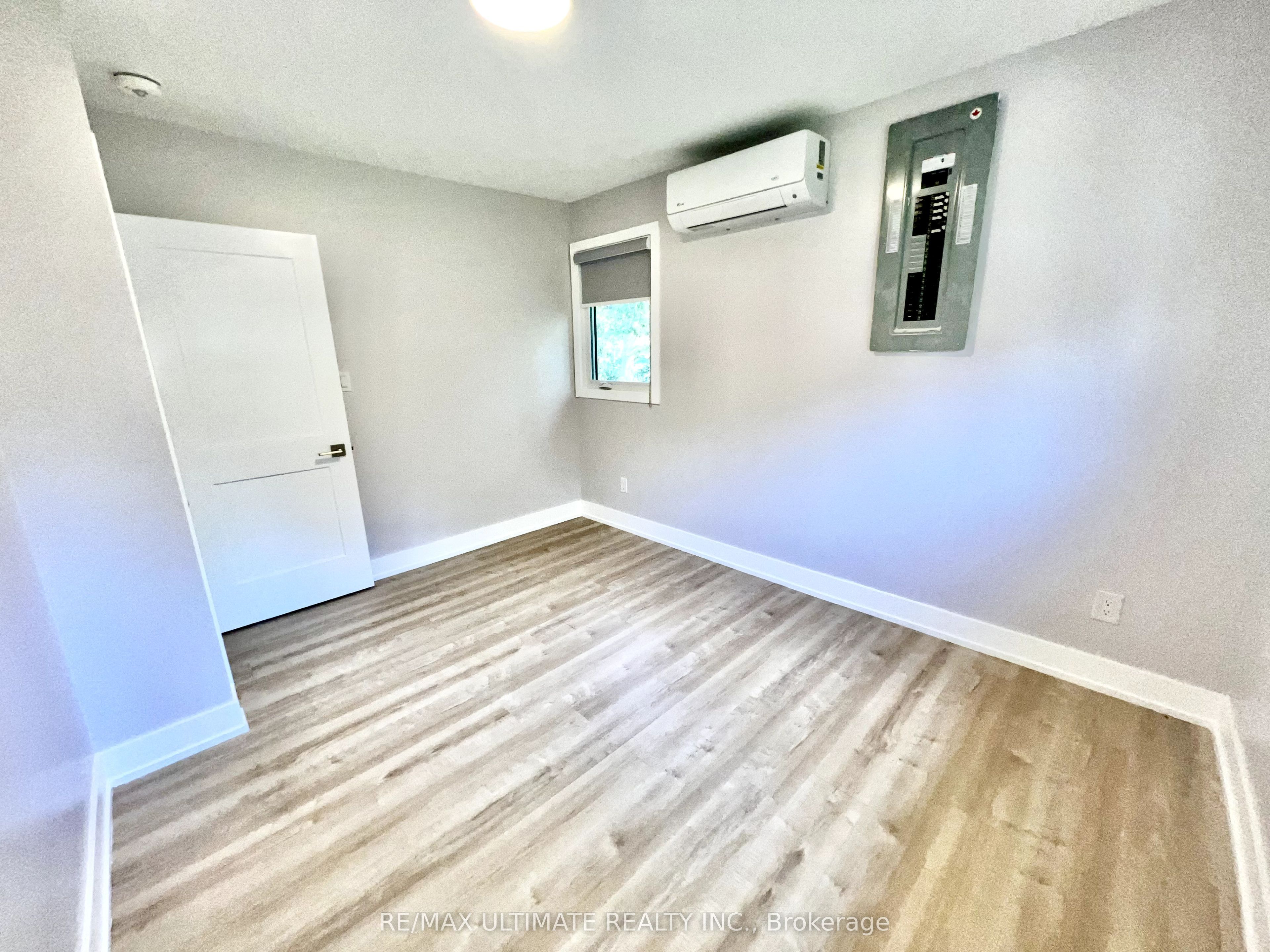 2445 25th Side Road, Innisfil 2
