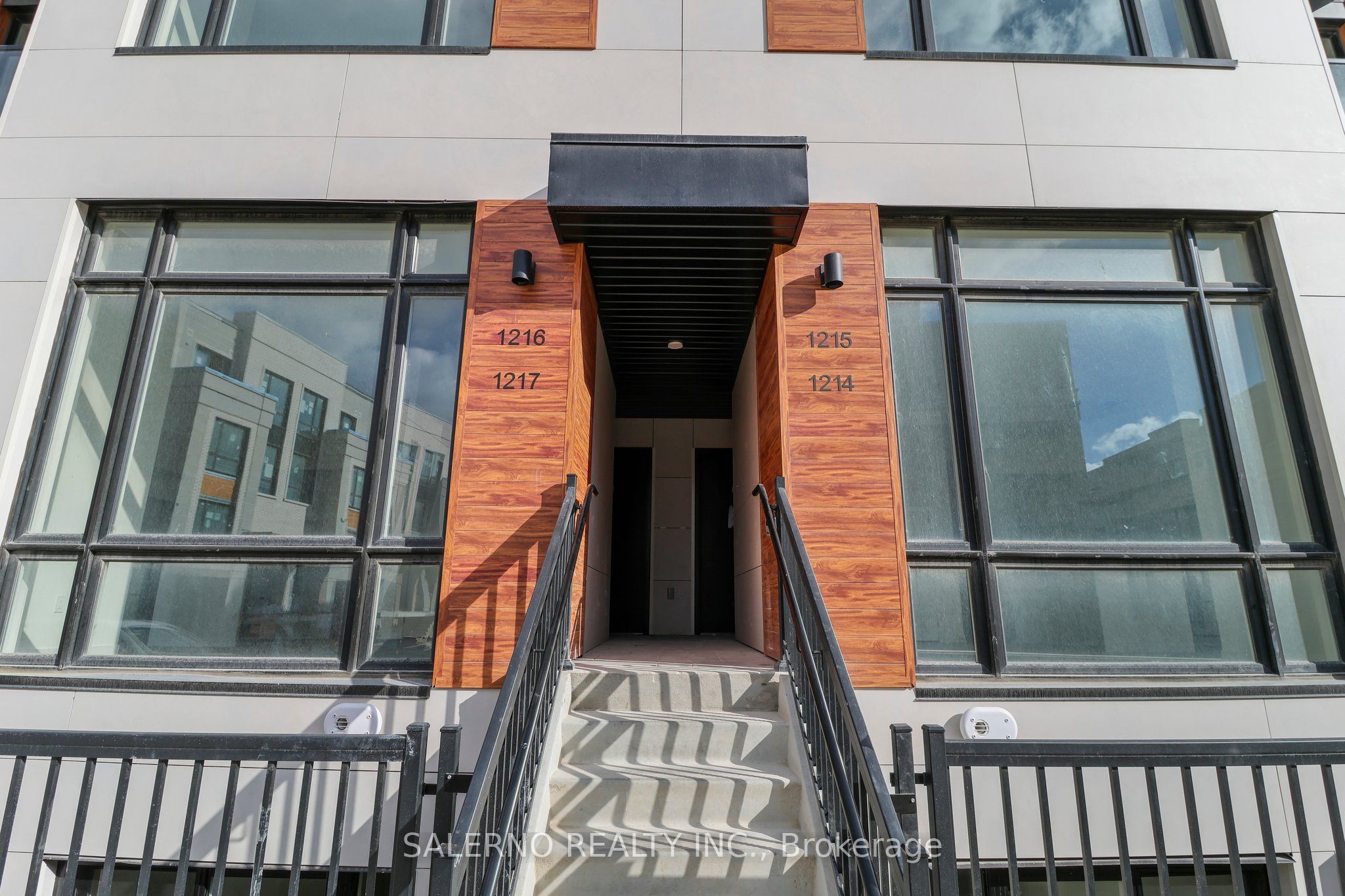 Unit 1214 - 8 David Eyer Road, Richmond Hill 3