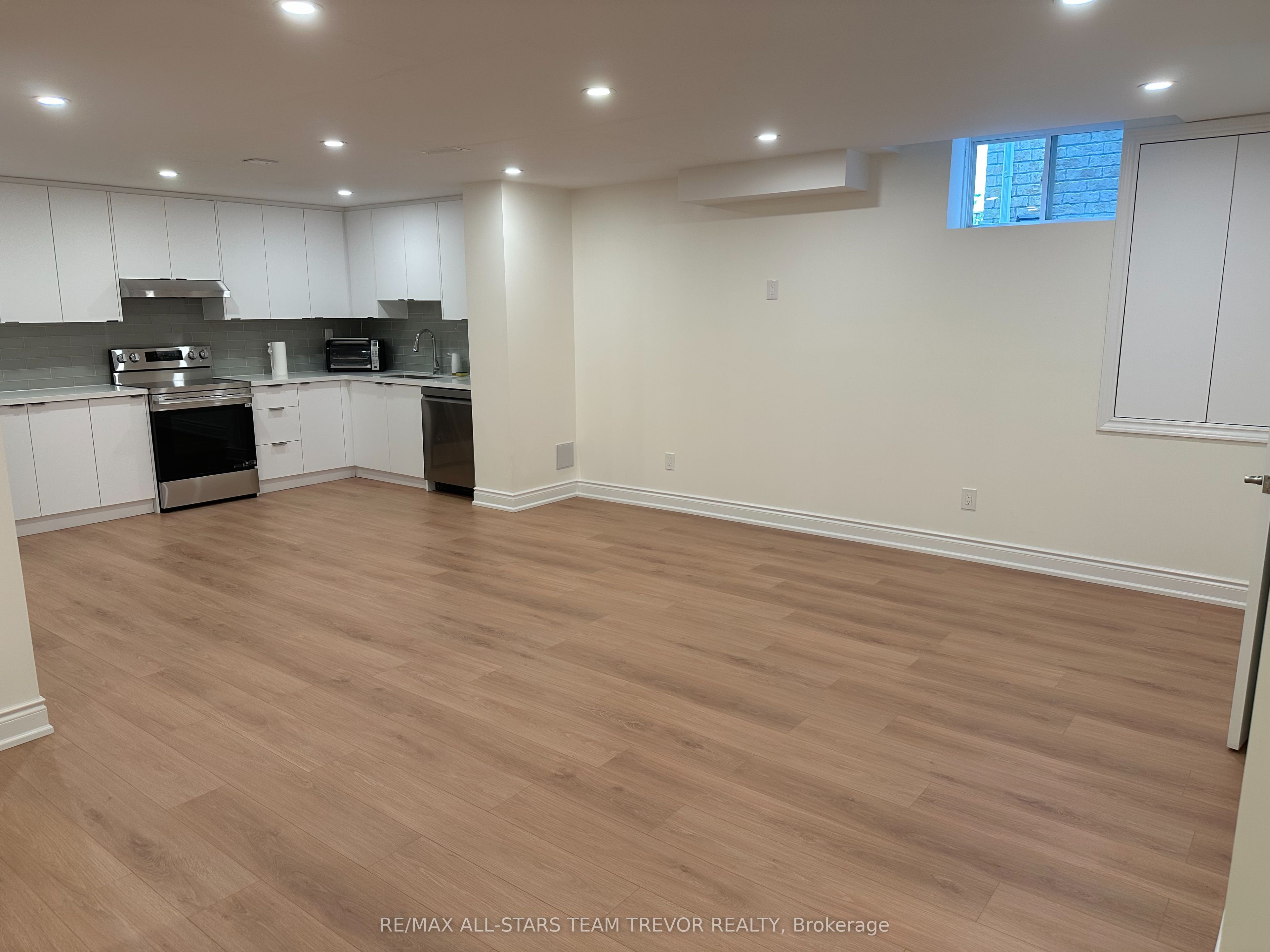 Unit Basement - 32 Valleo Street, Georgina 2