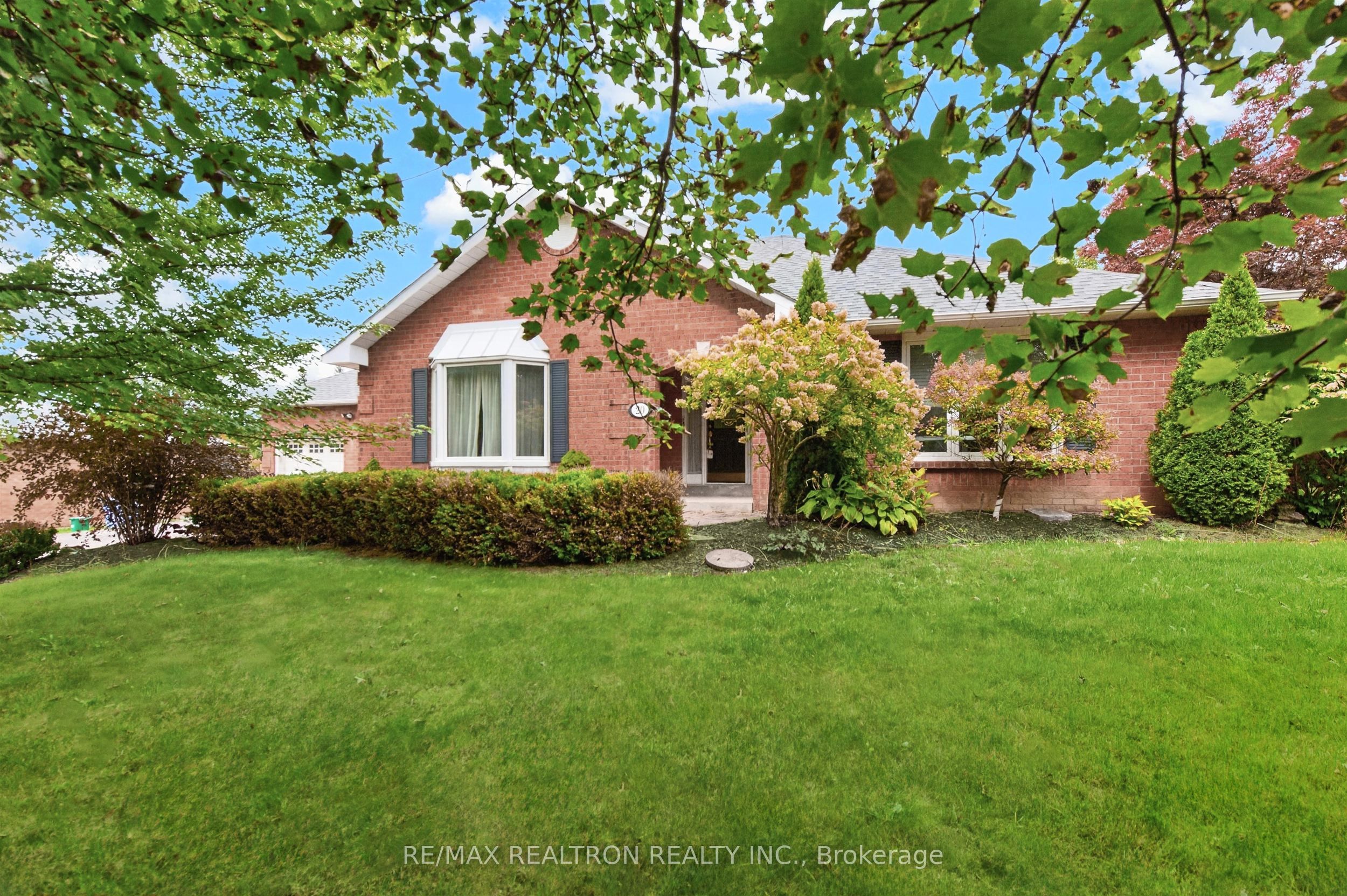 20 Arthur Hall Drive, East Gwillimbury 4