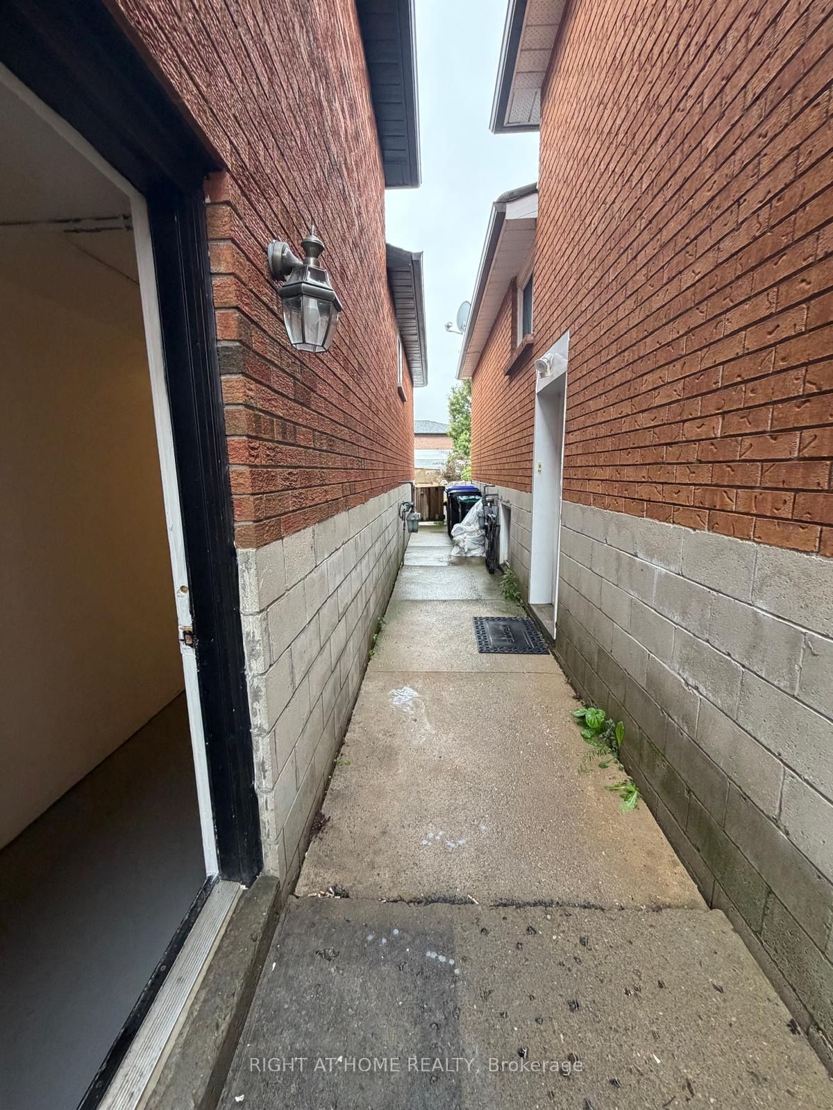 (Address not available), Bradford West Gwillimbury 3