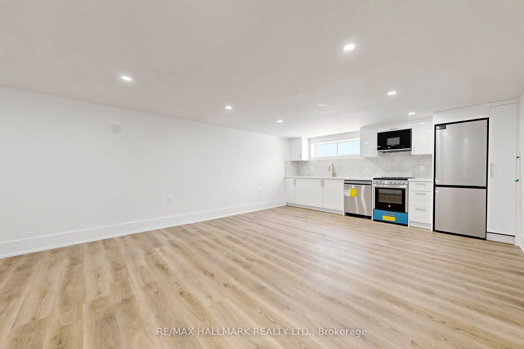 Unit Basement 2 - 11 Johnson Road, Aurora 3