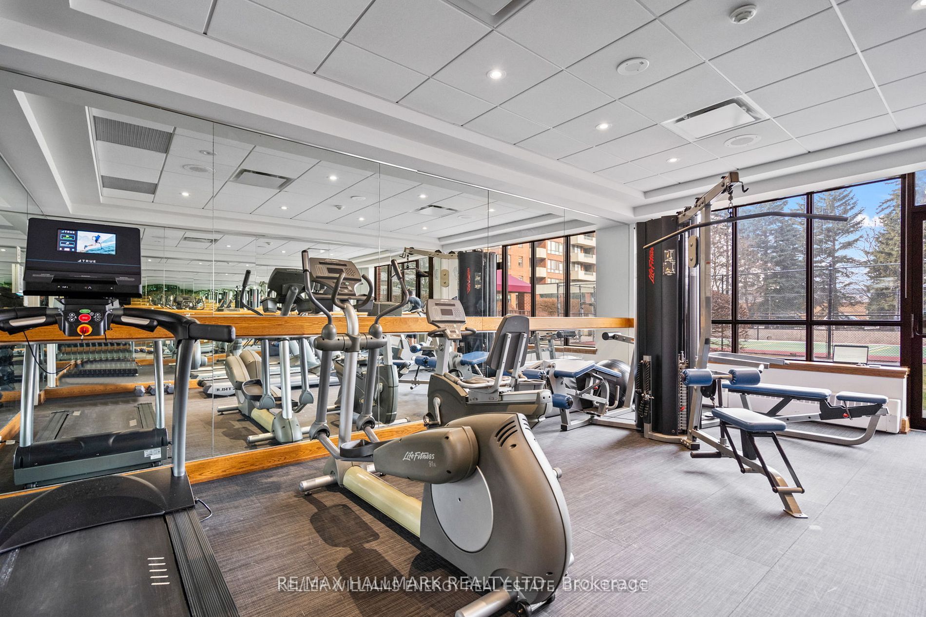 Unit 312 - 100 Observatory Lane, Richmond Hill 5