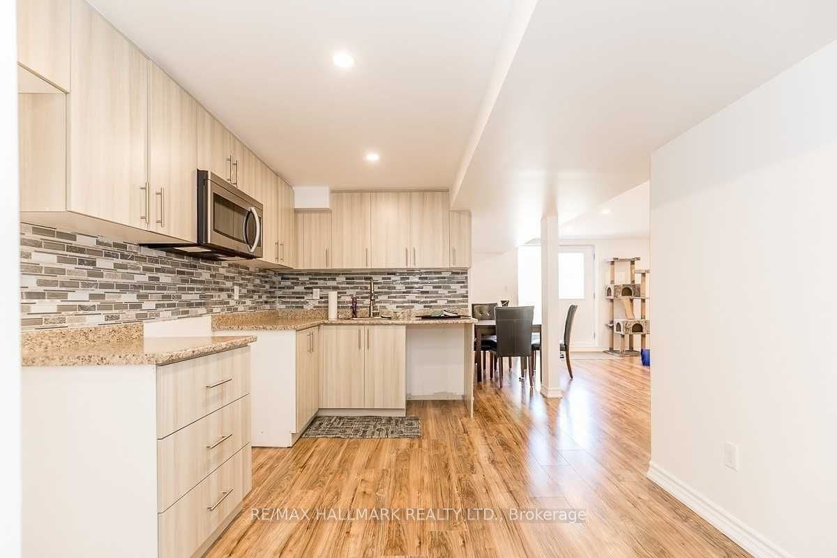 Unit Bsmnt - 184 Stone Road, Aurora 4