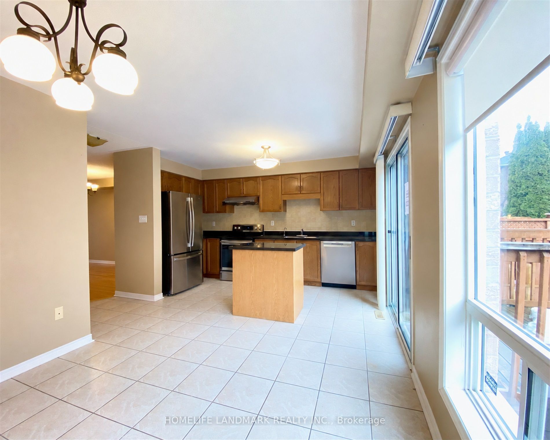 28 Silver Linden Drive, Richmond Hill 4