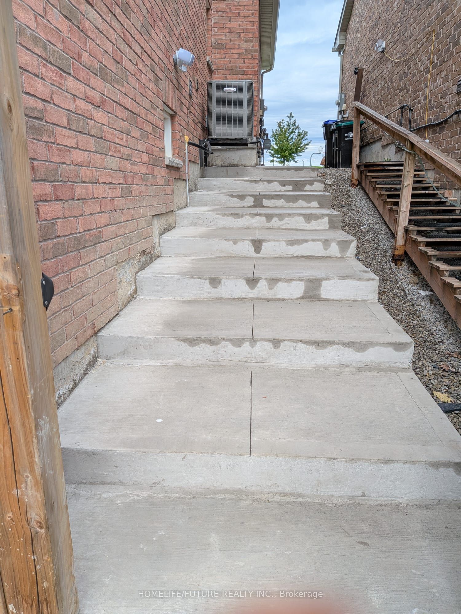 Unit Bsmt - 1399 Lormel Gate Avenue, Innisfil 2
