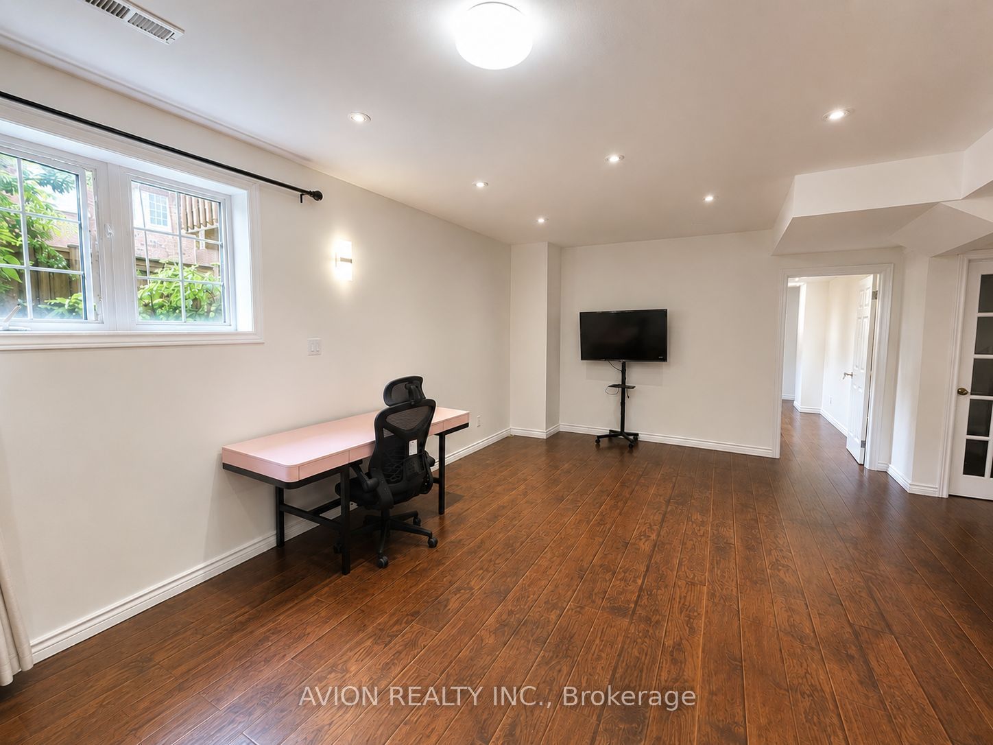 Unit Basement - 26 Wendelyn Drive, Richmond Hill 5