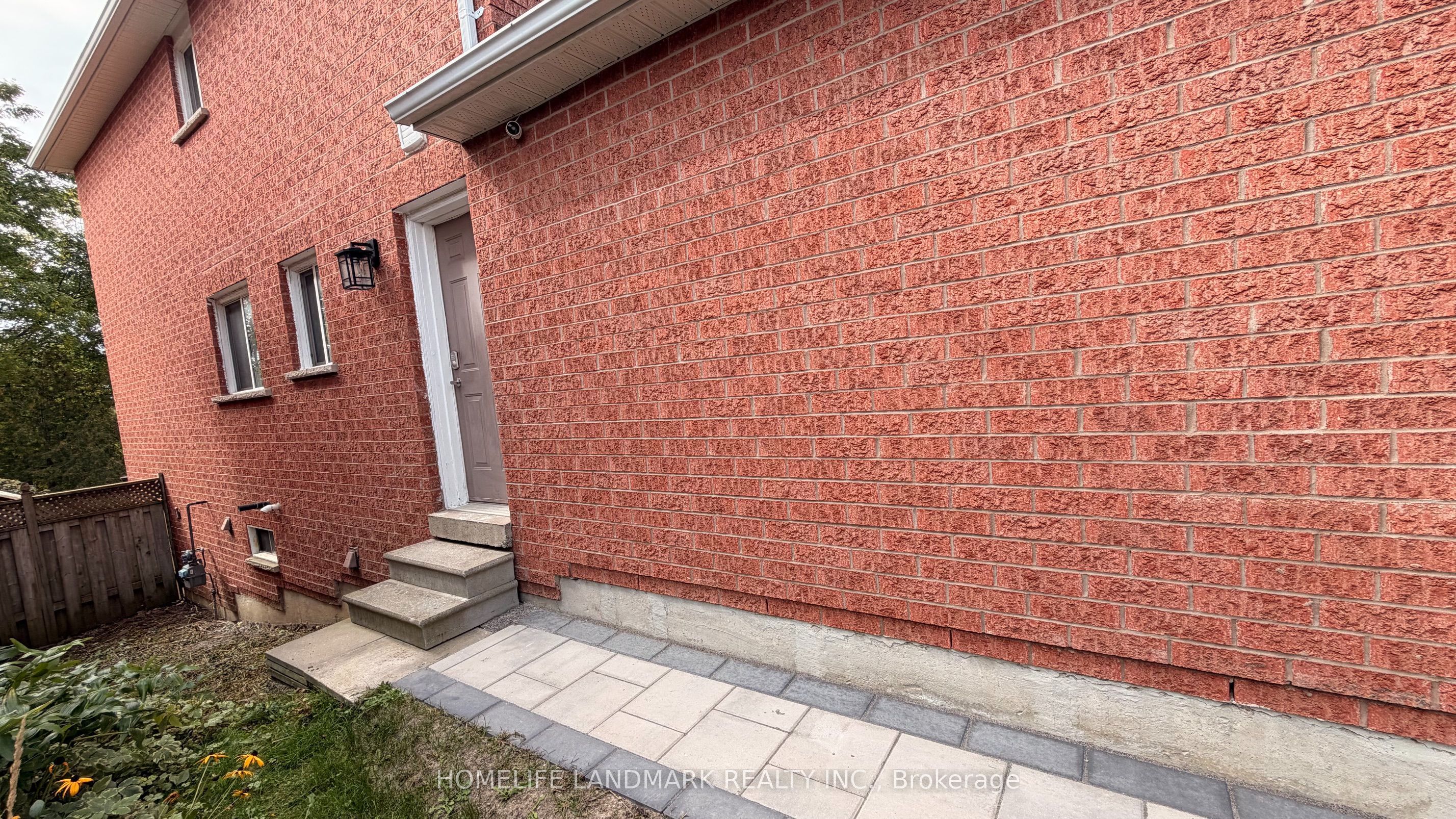 Unit Bsmt - 221 Humberland Drive, Richmond Hill 2