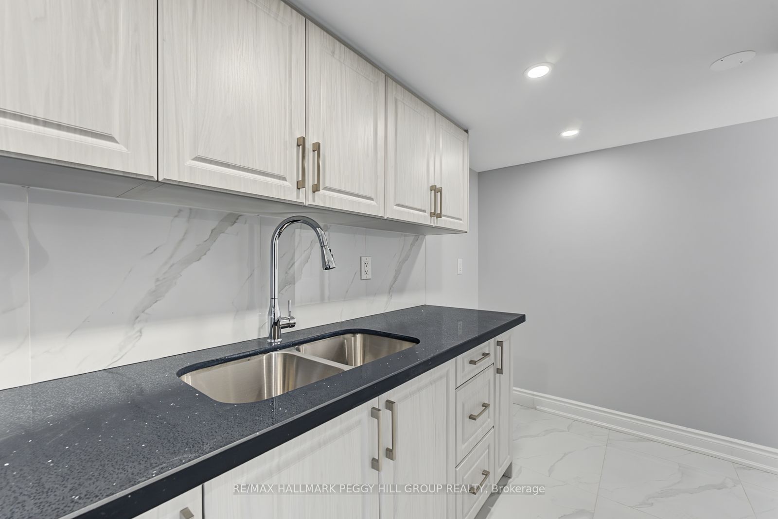 Unit Lower - 17 Turley Way, Essa 5