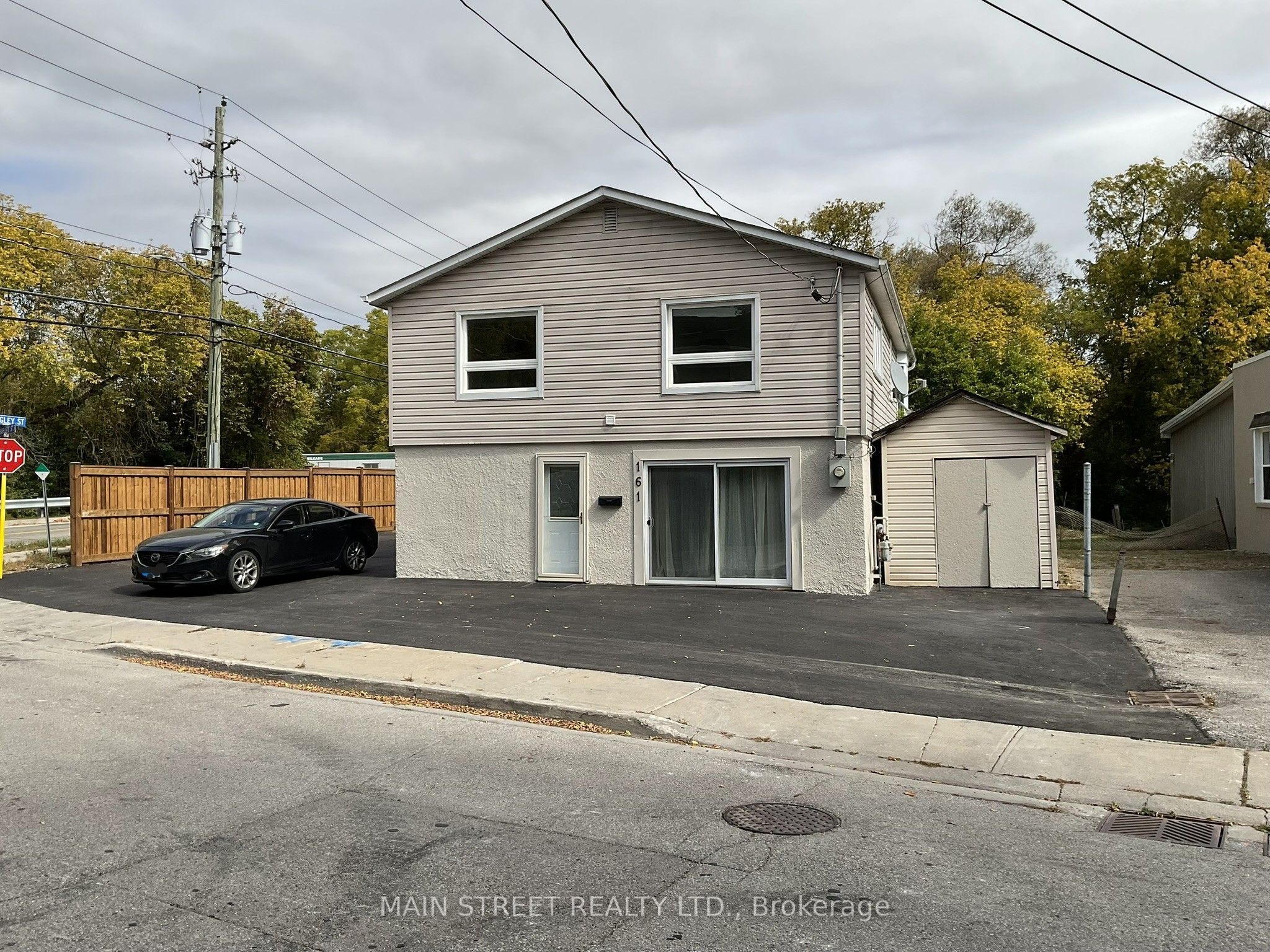Unit UPPER - 161 CHARLOTTE Street, Newmarket 1