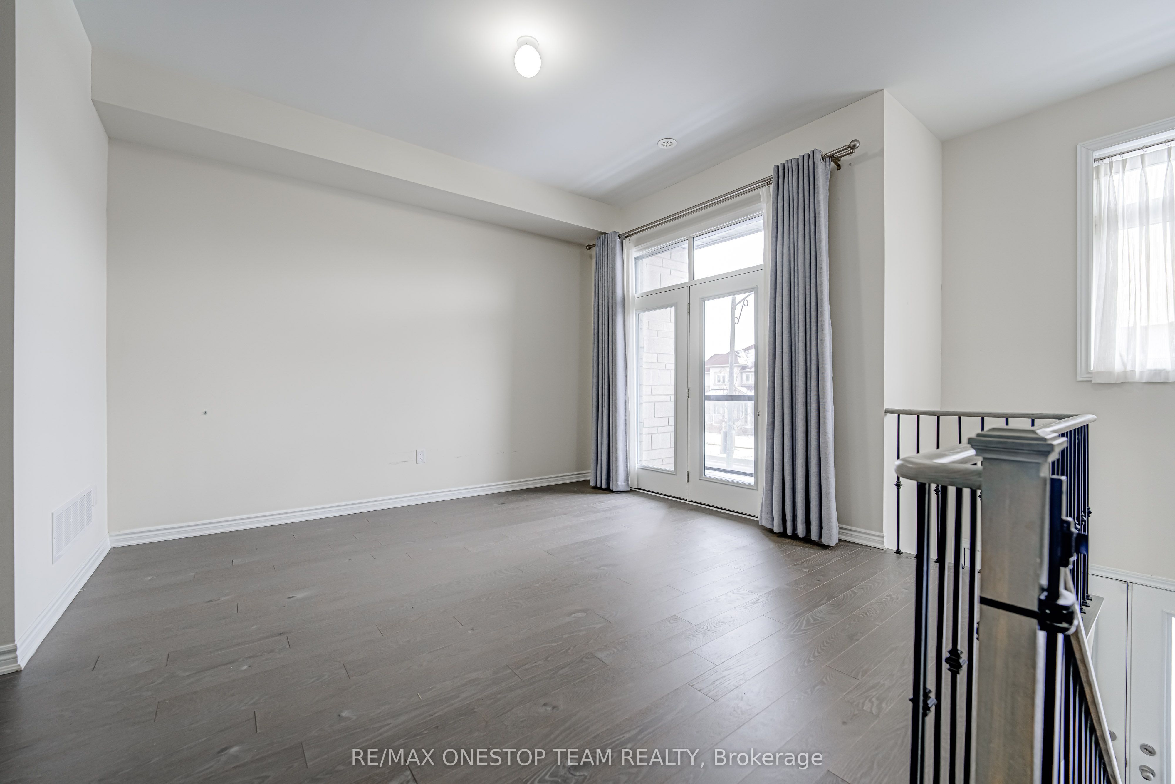 203 Lebovic Campus Drive, Vaughan 5