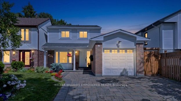 200 Castle Rock Drive, Richmond Hill 2