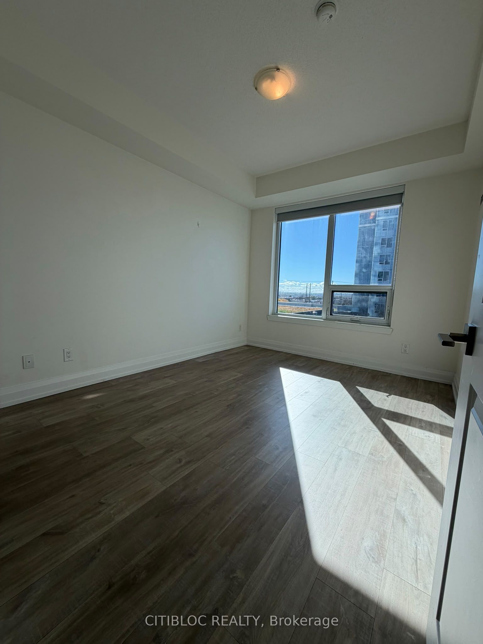 Unit 505 - 3600 Highway 7 W, Vaughan 5