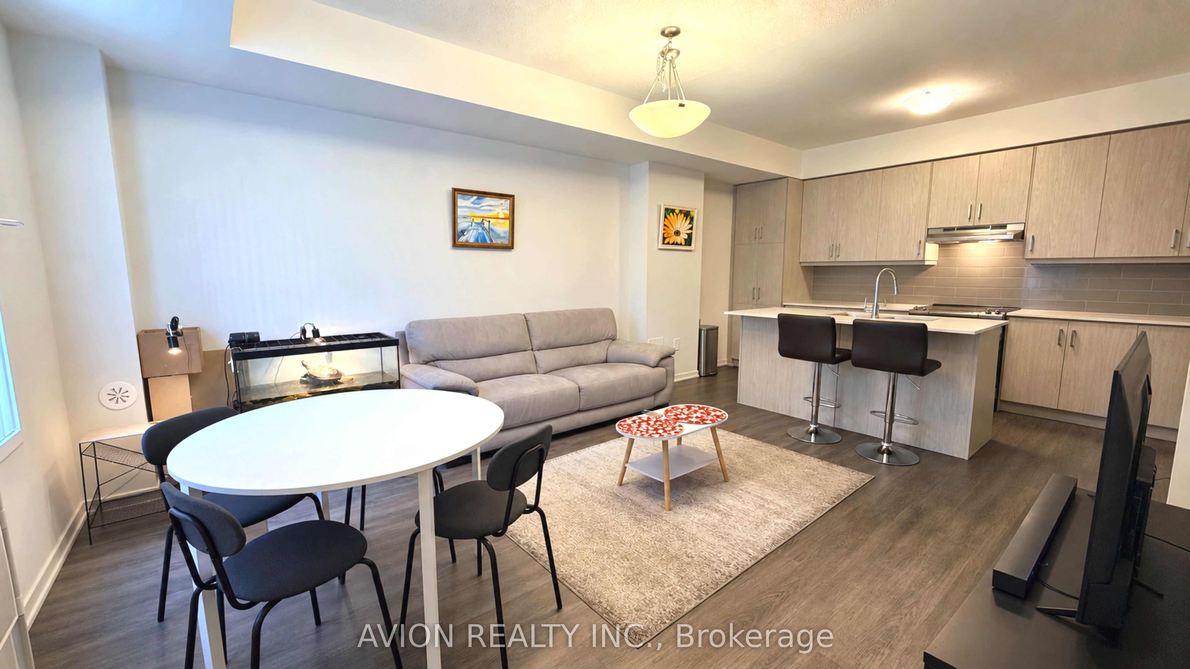 Unit 99 - 10 Almond Blossom Mews, Vaughan 2