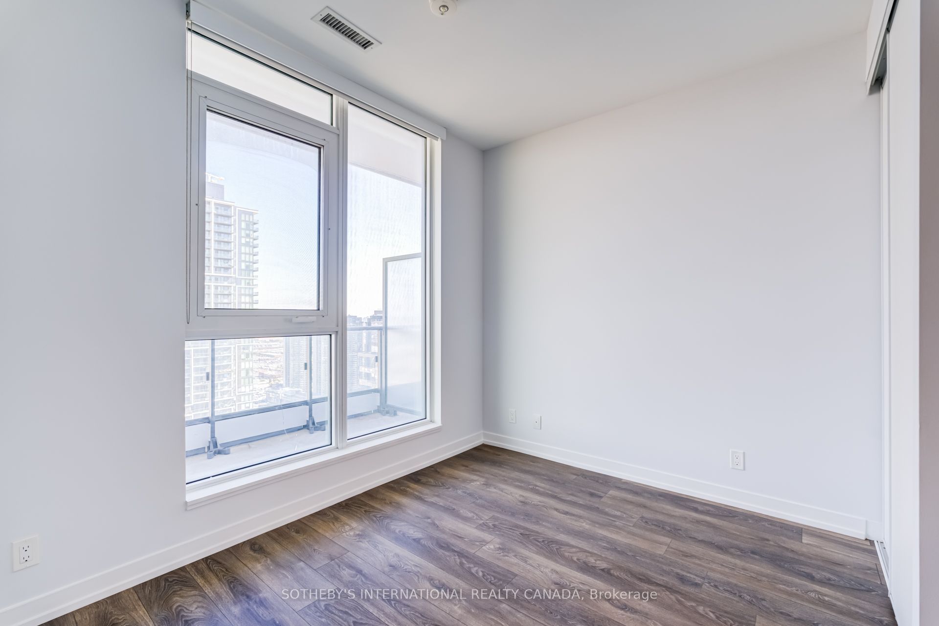 Unit 4505 - 950 Portage Parkway, Vaughan 5