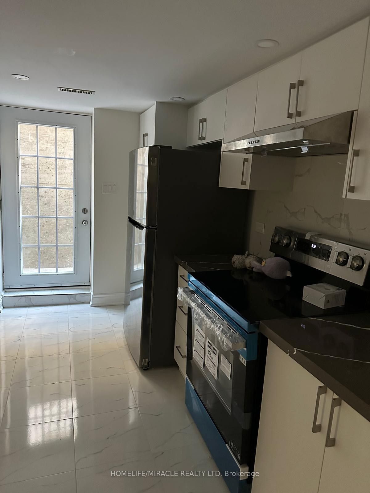 20 Arran Crescent, Vaughan 3