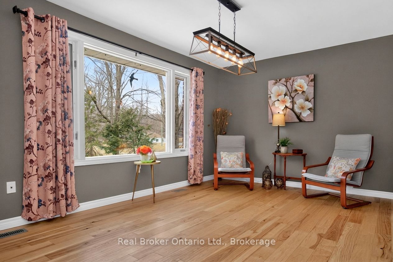 16 Mundy Avenue, Tiny 4