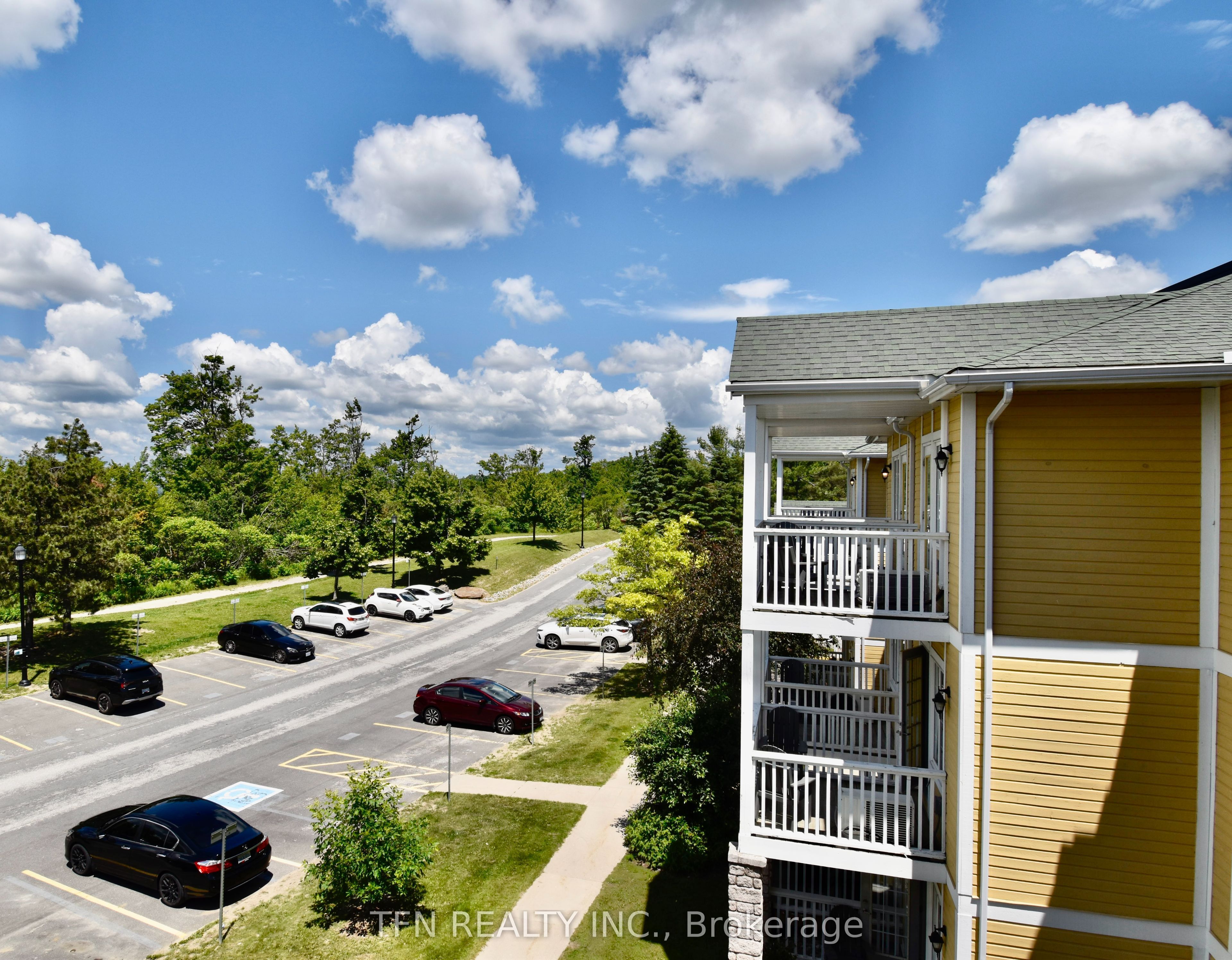 Unit 2498 - 90 Highland Drive, Oro-Medonte 2