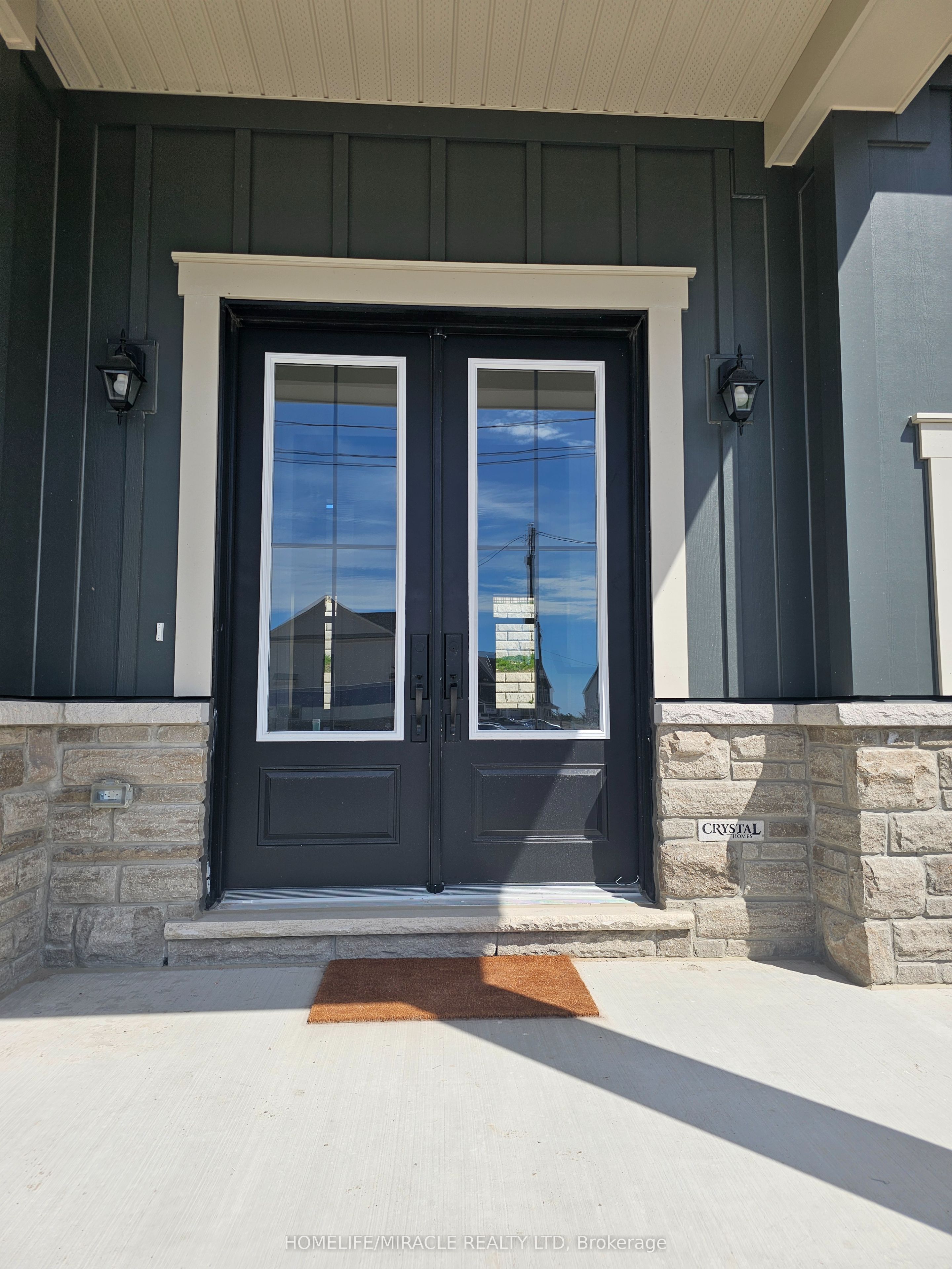 30 Pearsall Place, Oro-Medonte 2