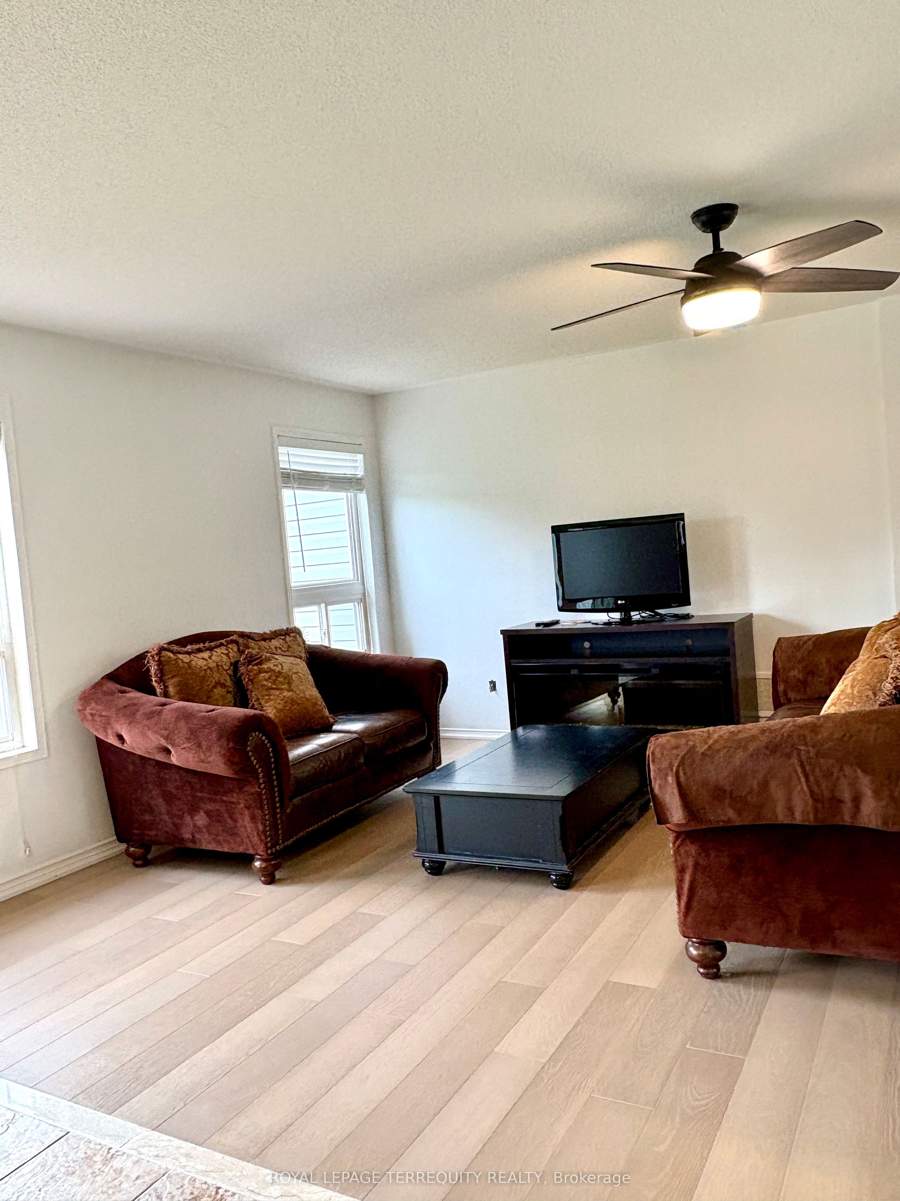 55 Regina Boulevard, Wasaga Beach 3
