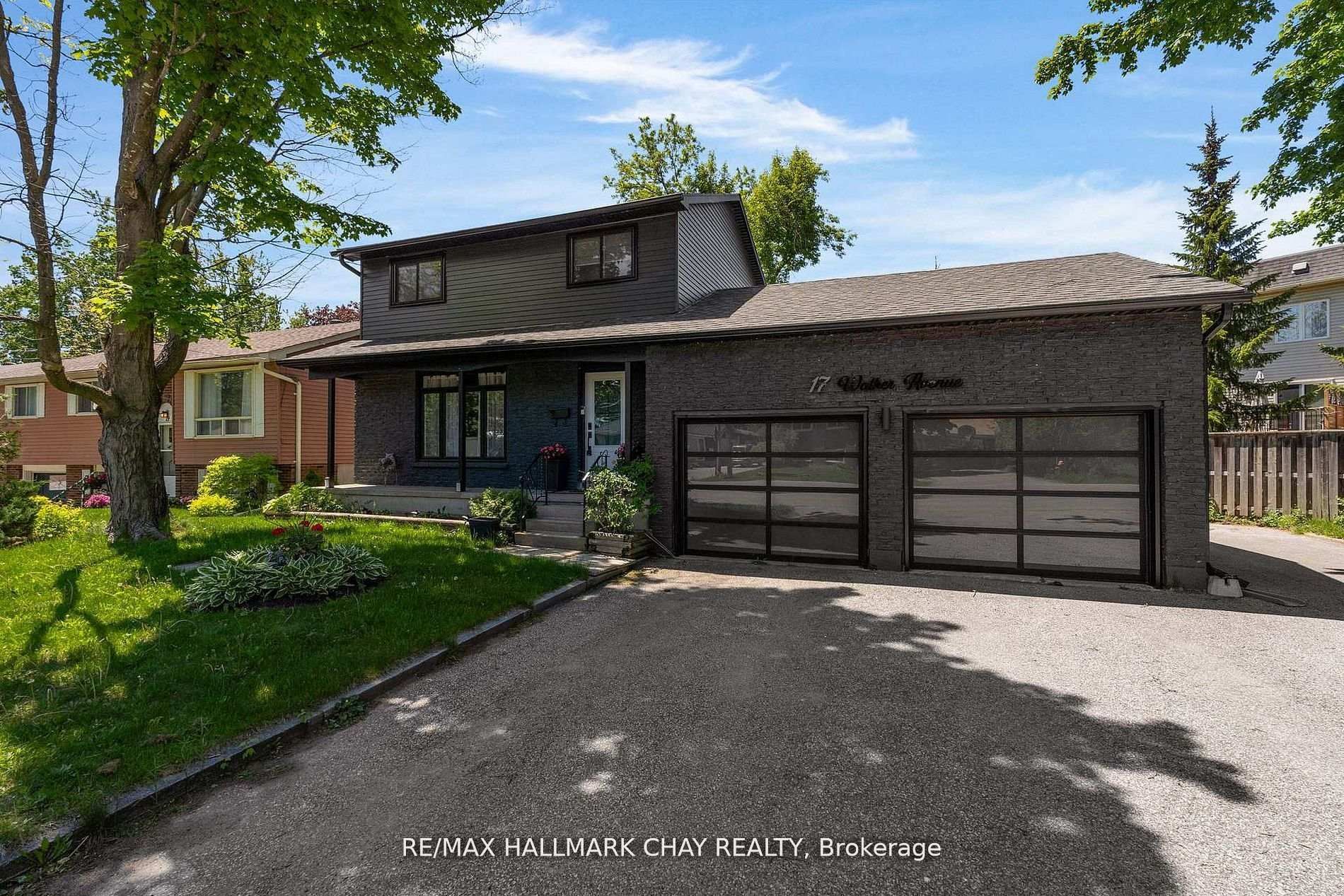 17 Walker Avenue, Orillia 1