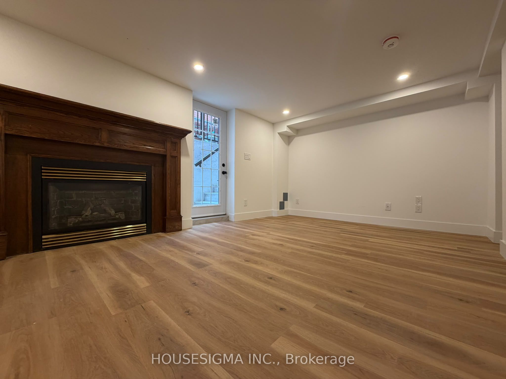 Unit Lower Unit - 129 Gore Drive, Barrie 5