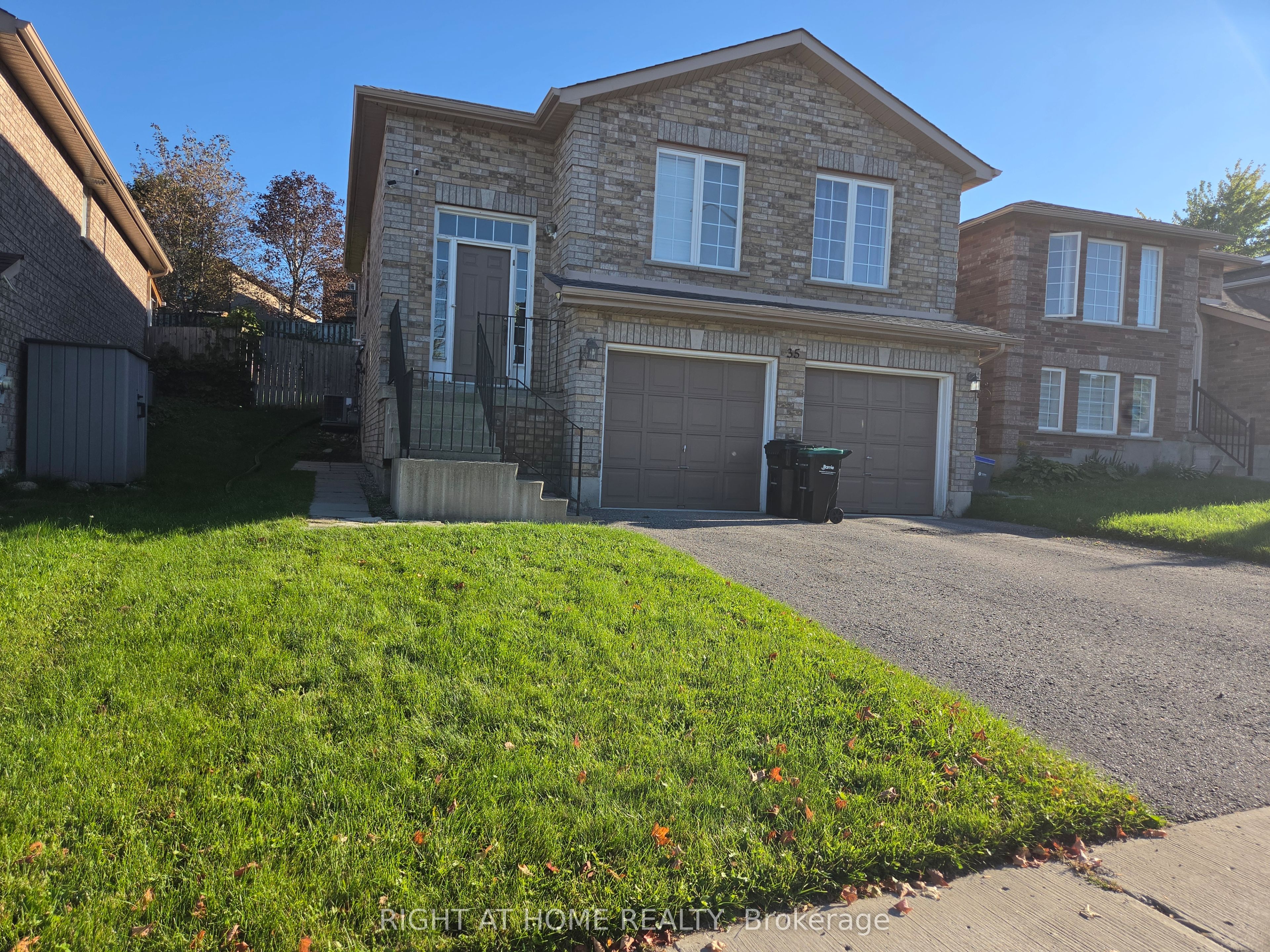 Unit Lower - 35 Forest Dale Drive, Barrie 2