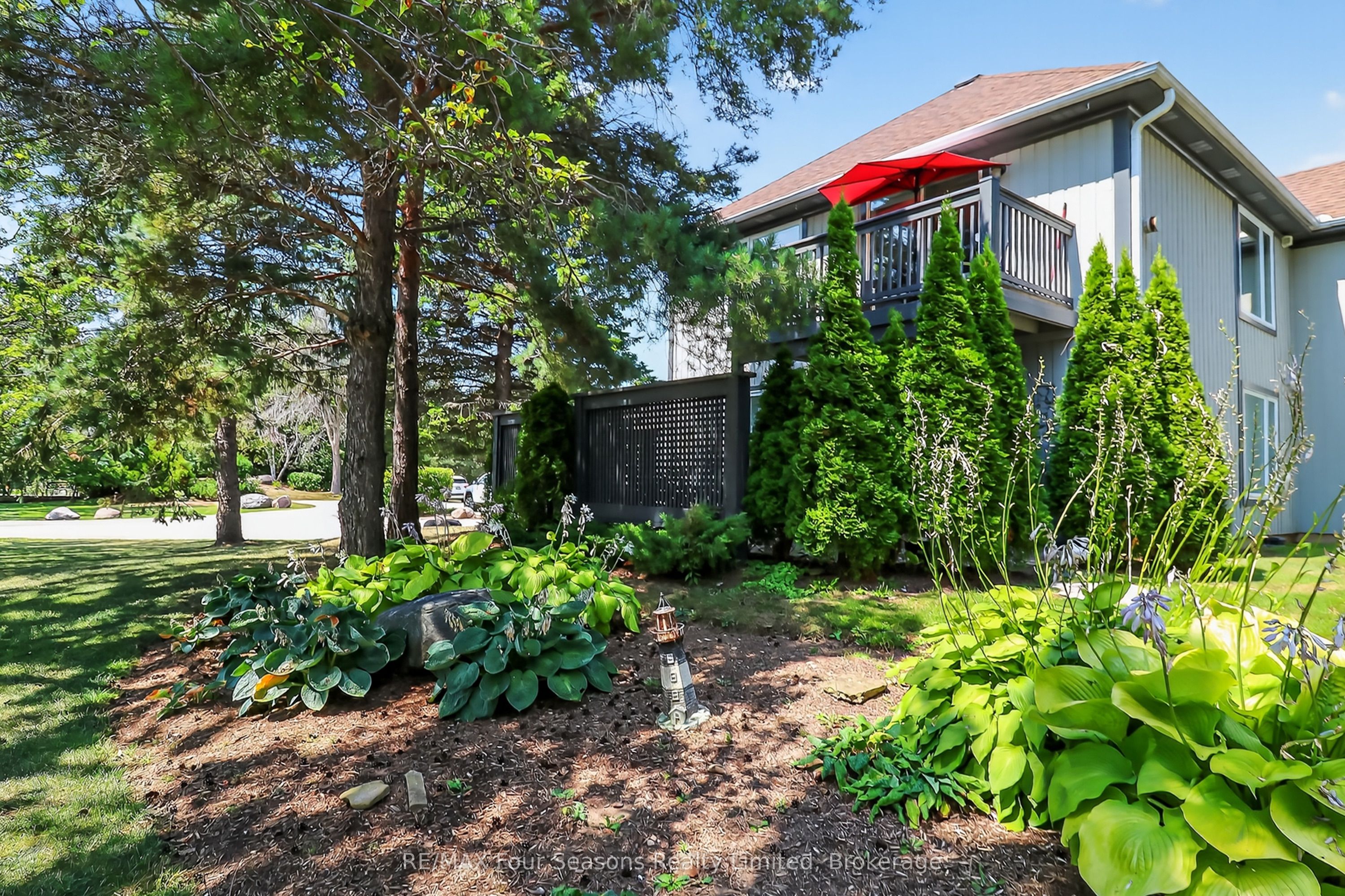 312 Mariners Way, Collingwood 3
