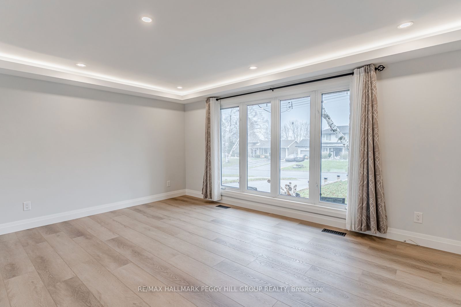 Unit Upper - 20 Ottaway Avenue, Barrie 5
