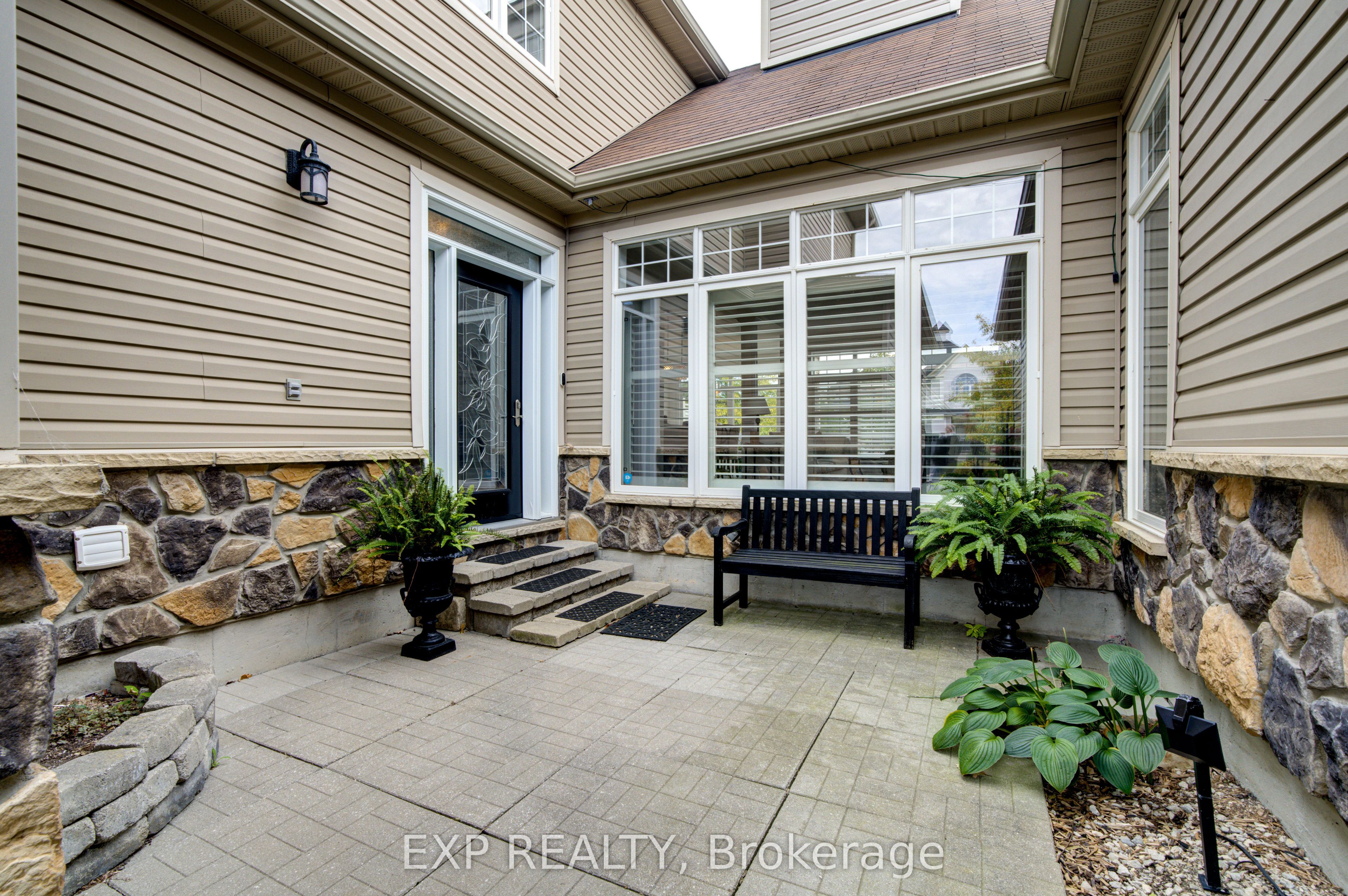 1 SILVER Crescent, Collingwood 3