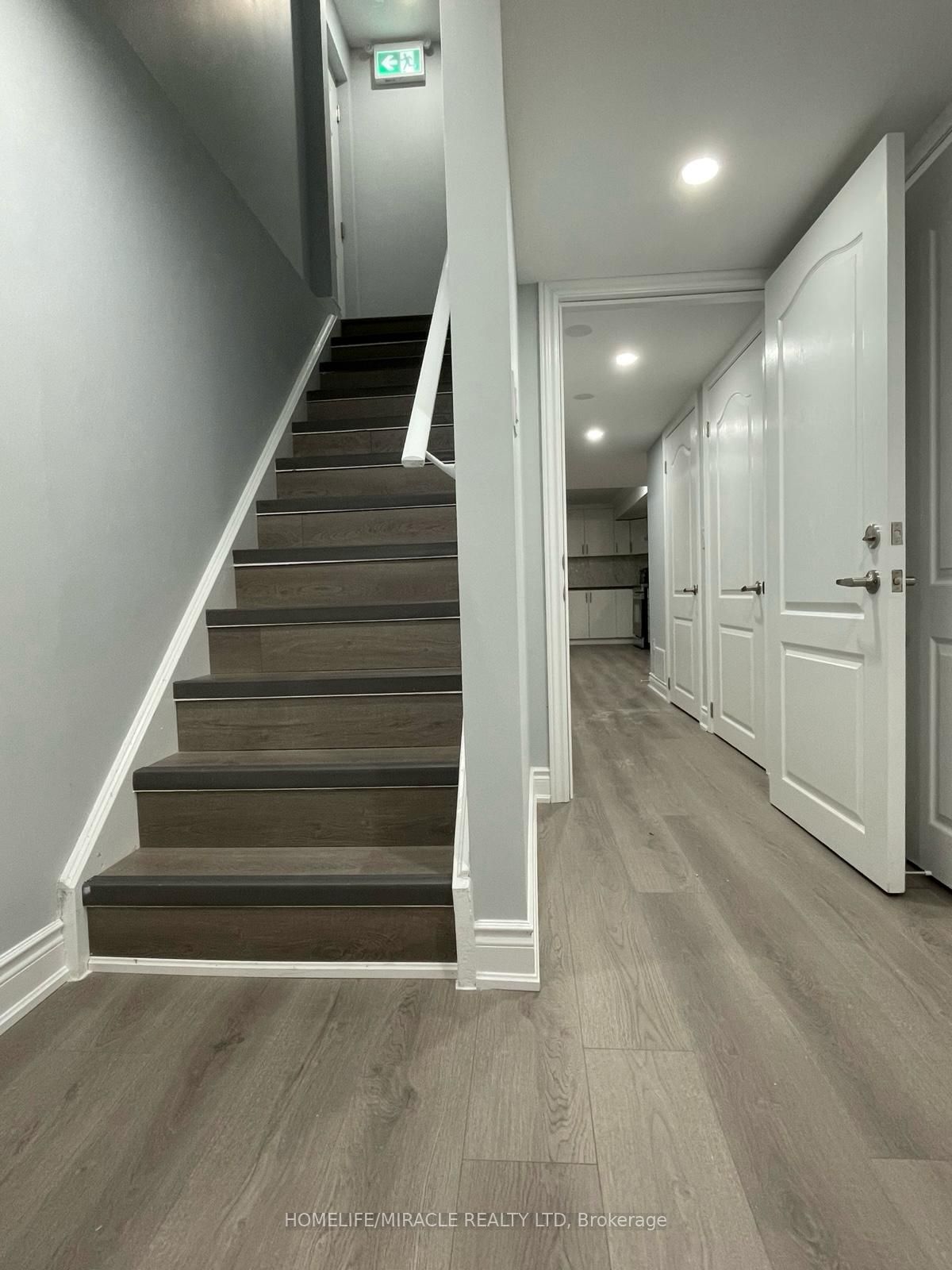 Unit 1 - 80 Reichert Court, Milton 2