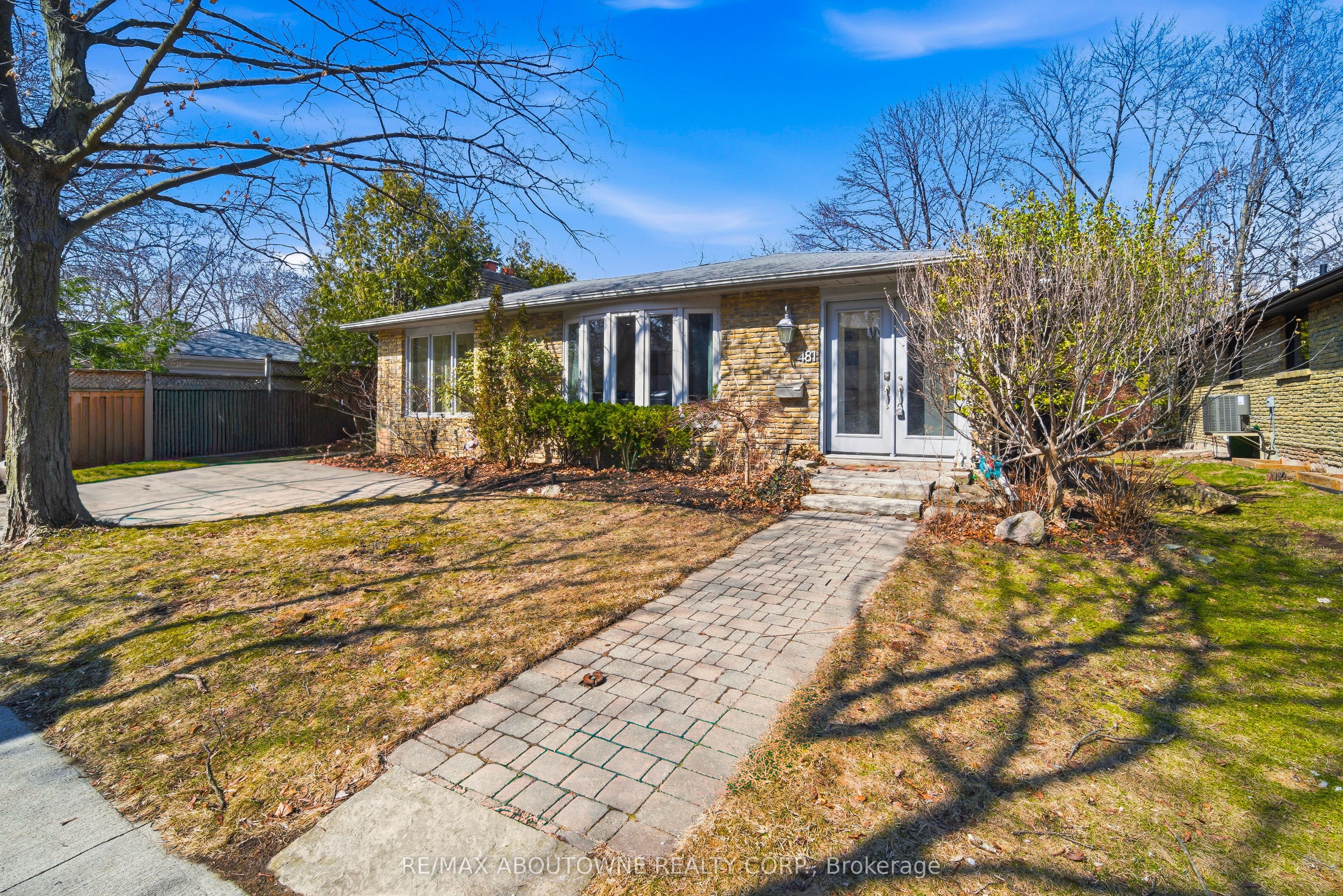 481 Anthony Drive, Oakville 2