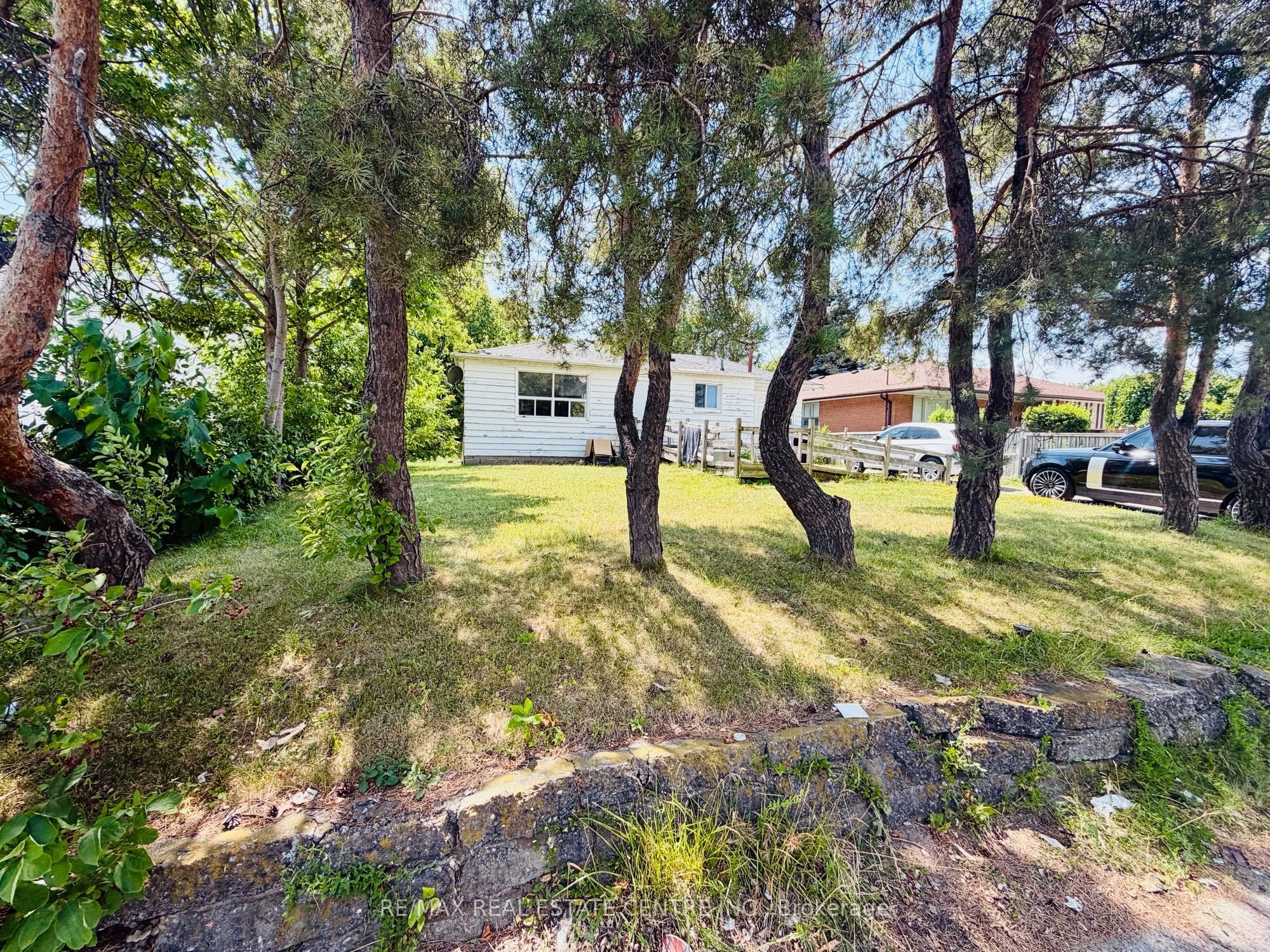 7118 Goreway Drive, Mississauga 4