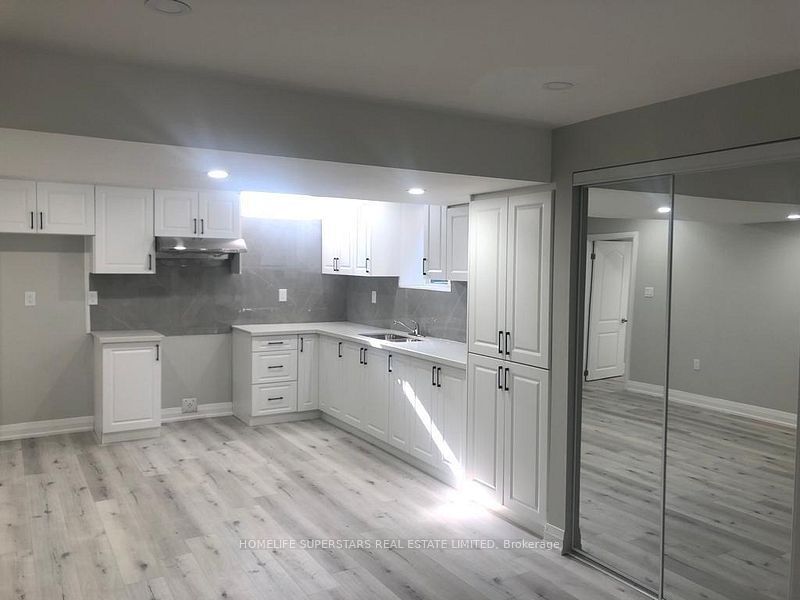 Unit Basement Apartment - 31 Lexington Road, Brampton 2